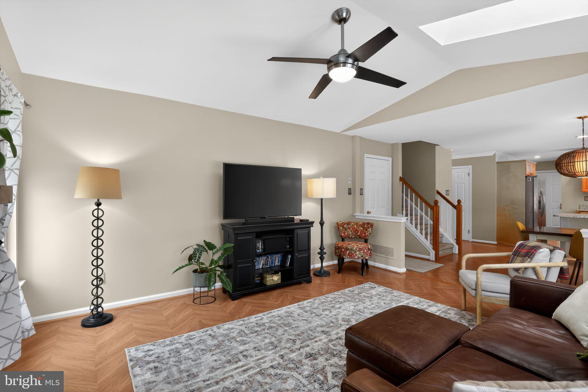 TWIN HILLS - Residential