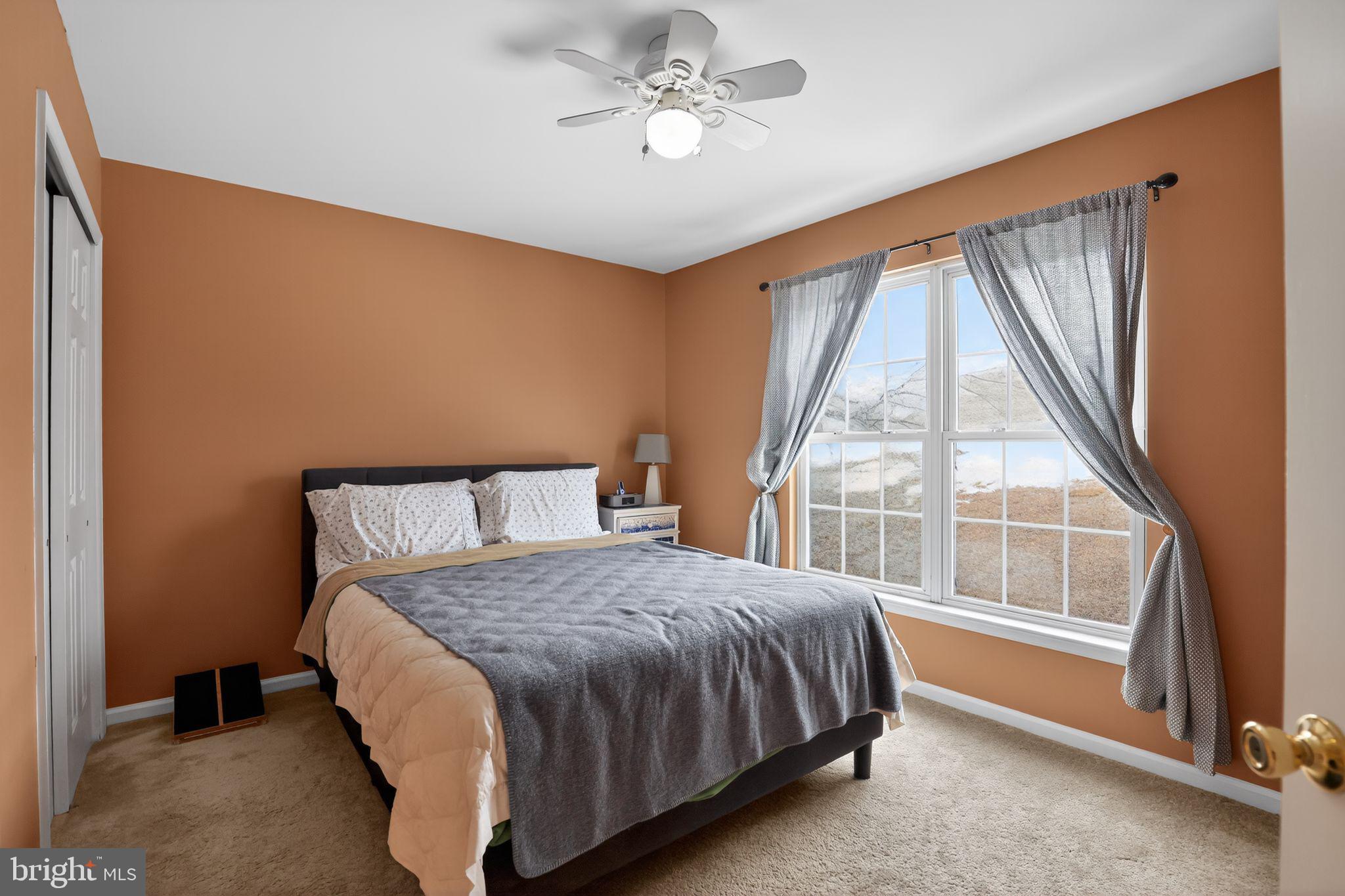 TWIN HILLS - Residential