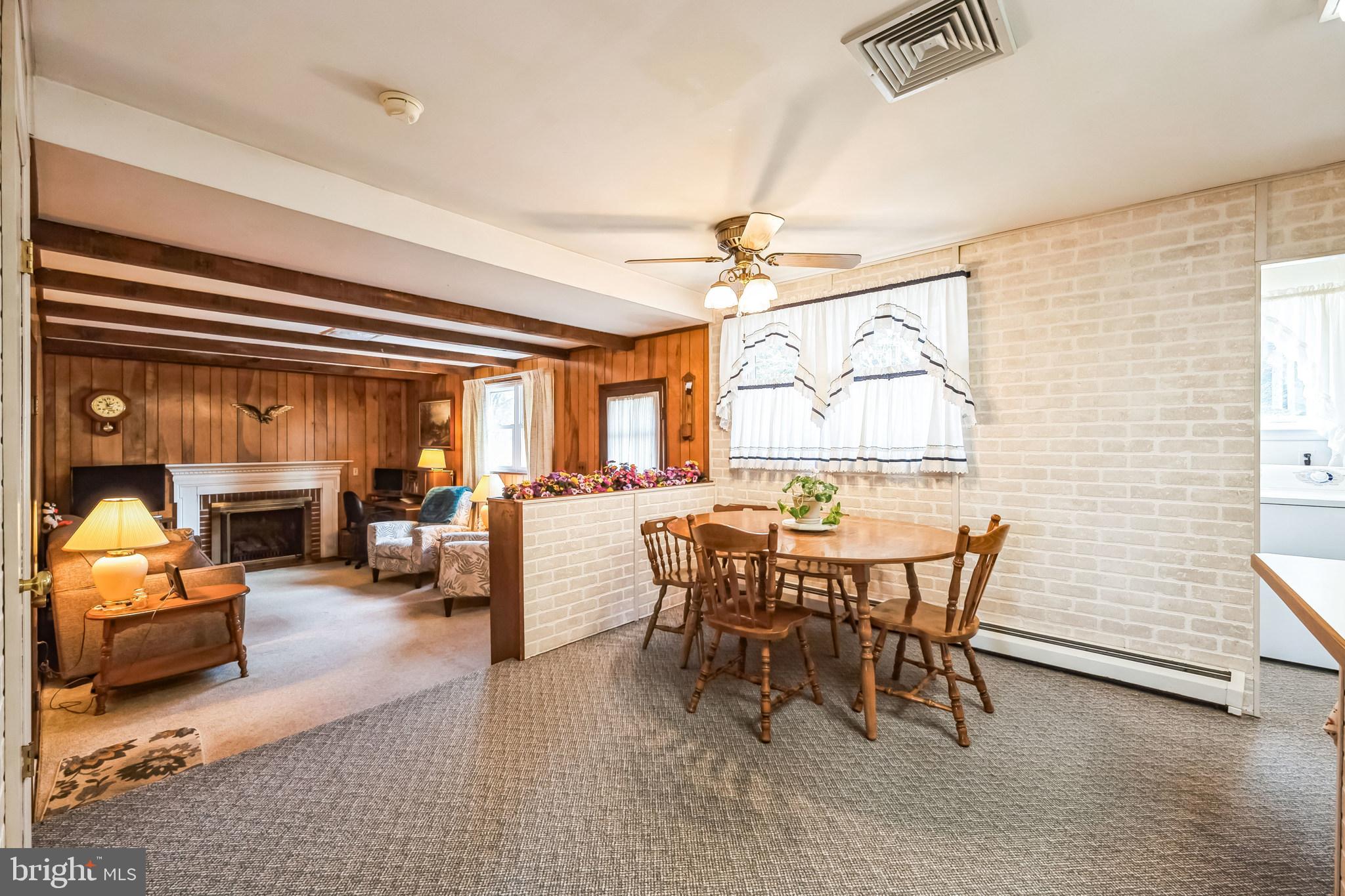 NORTHAMPTON HILLS - Residential