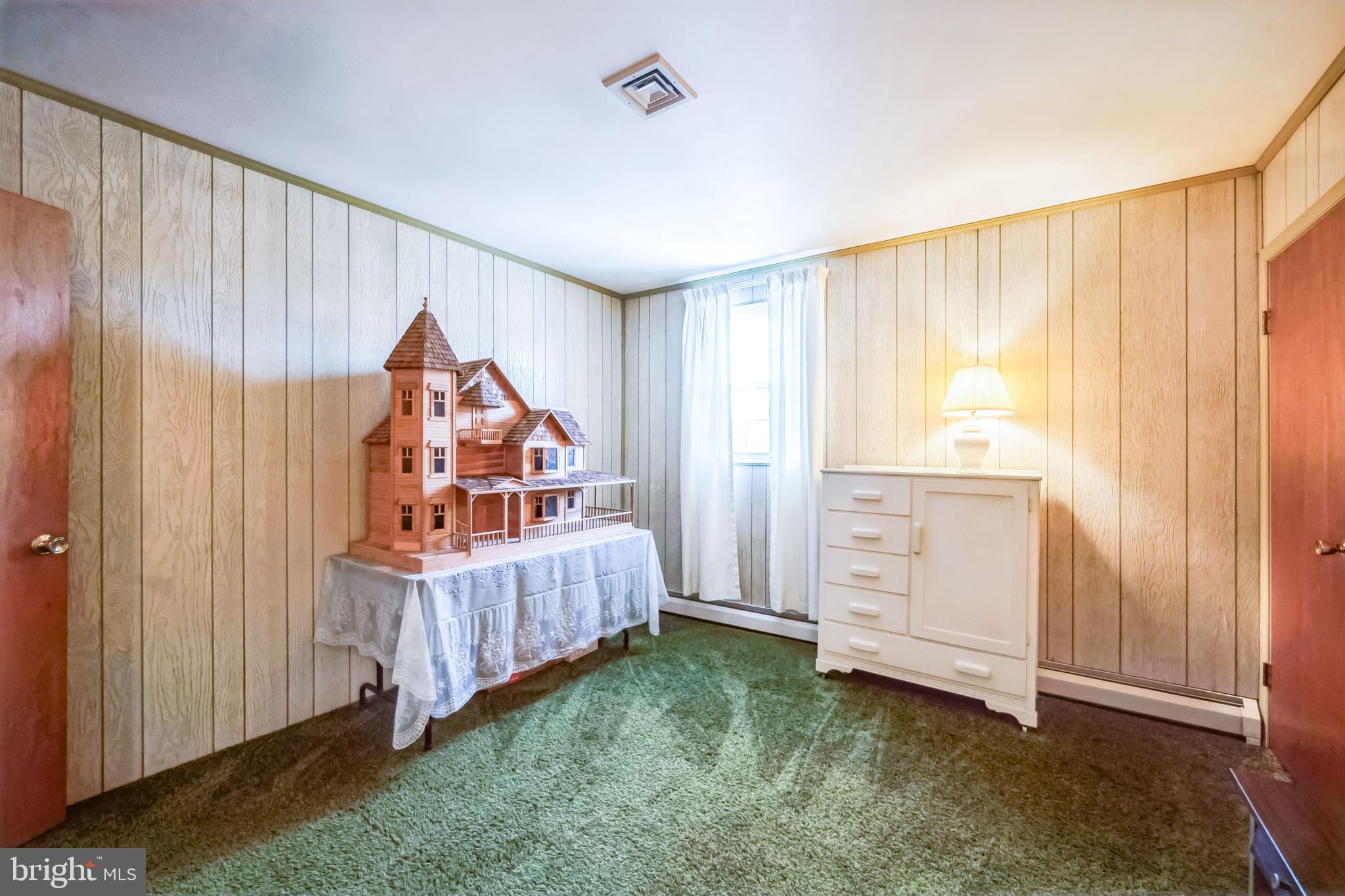 NORTHAMPTON HILLS - Residential