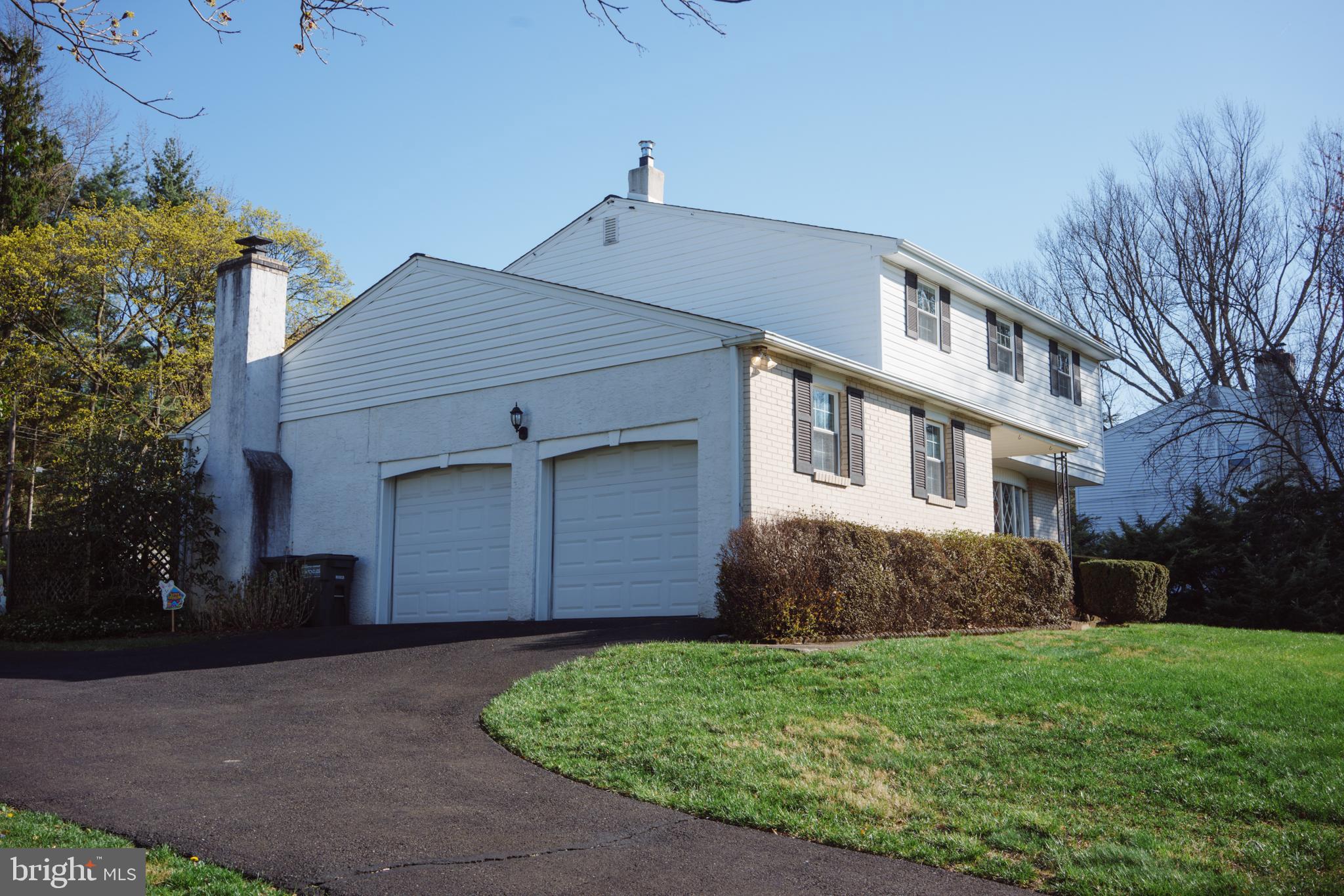 NORTHAMPTON HILLS - Residential