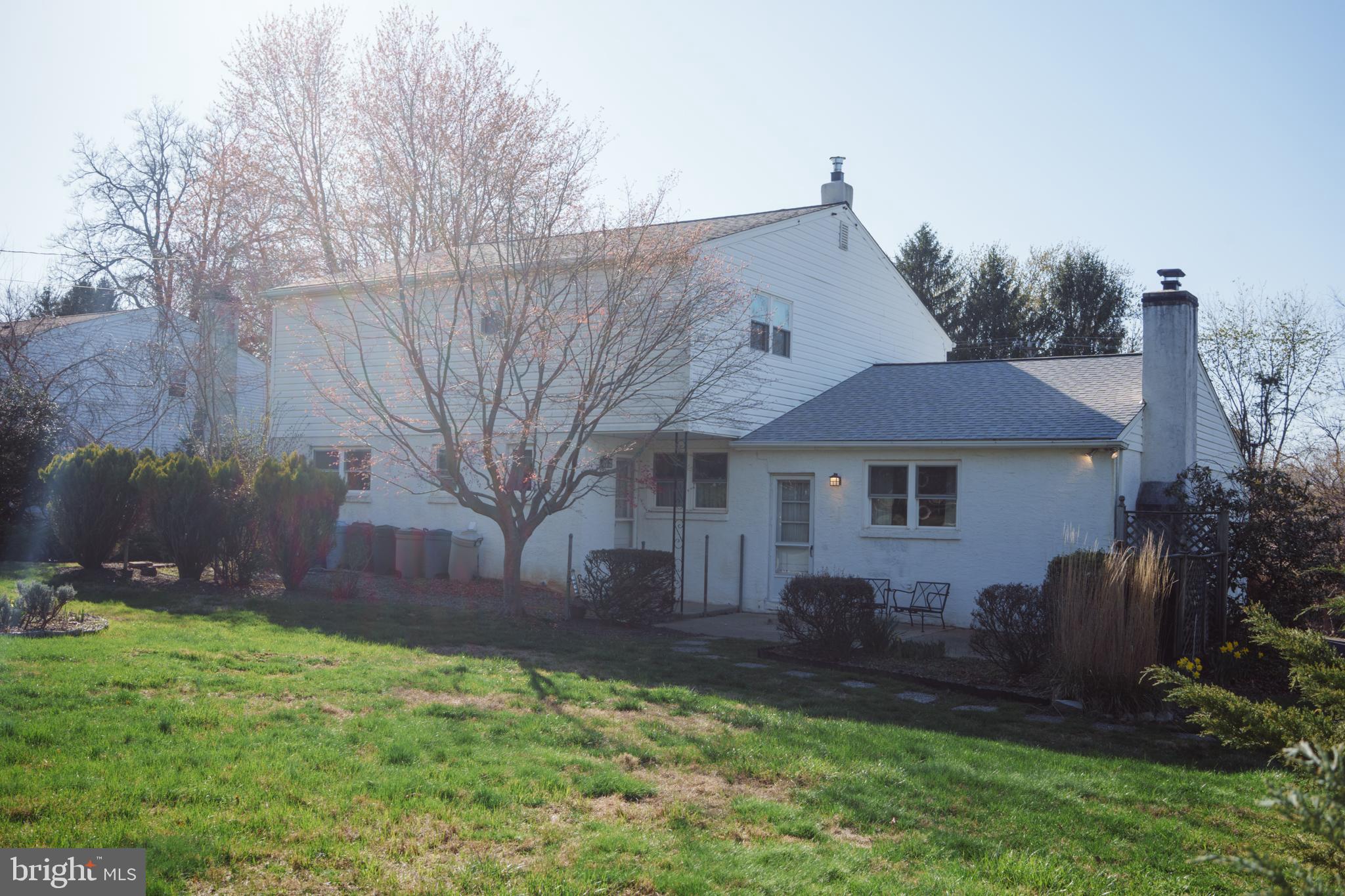 NORTHAMPTON HILLS - Residential