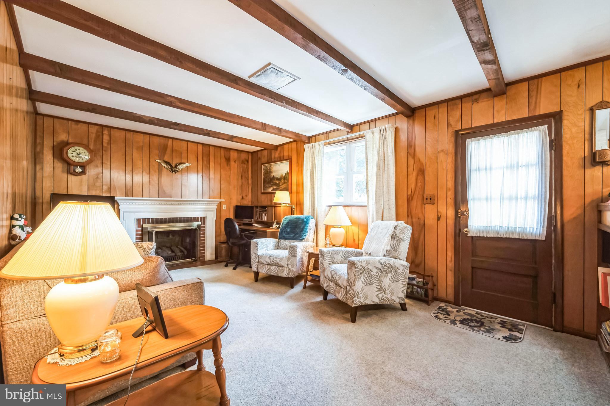 NORTHAMPTON HILLS - Residential