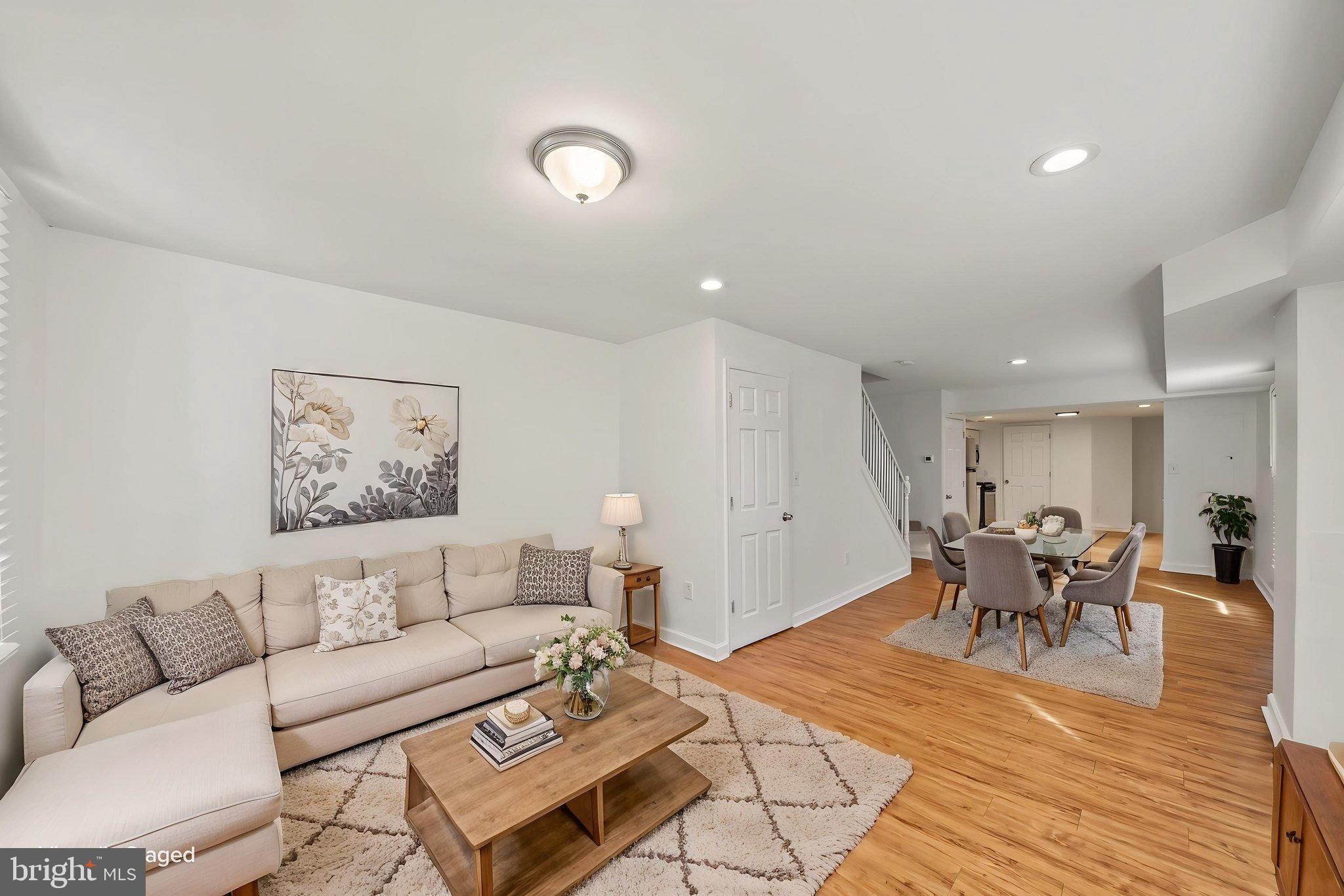 406 VENABLE AVENUE