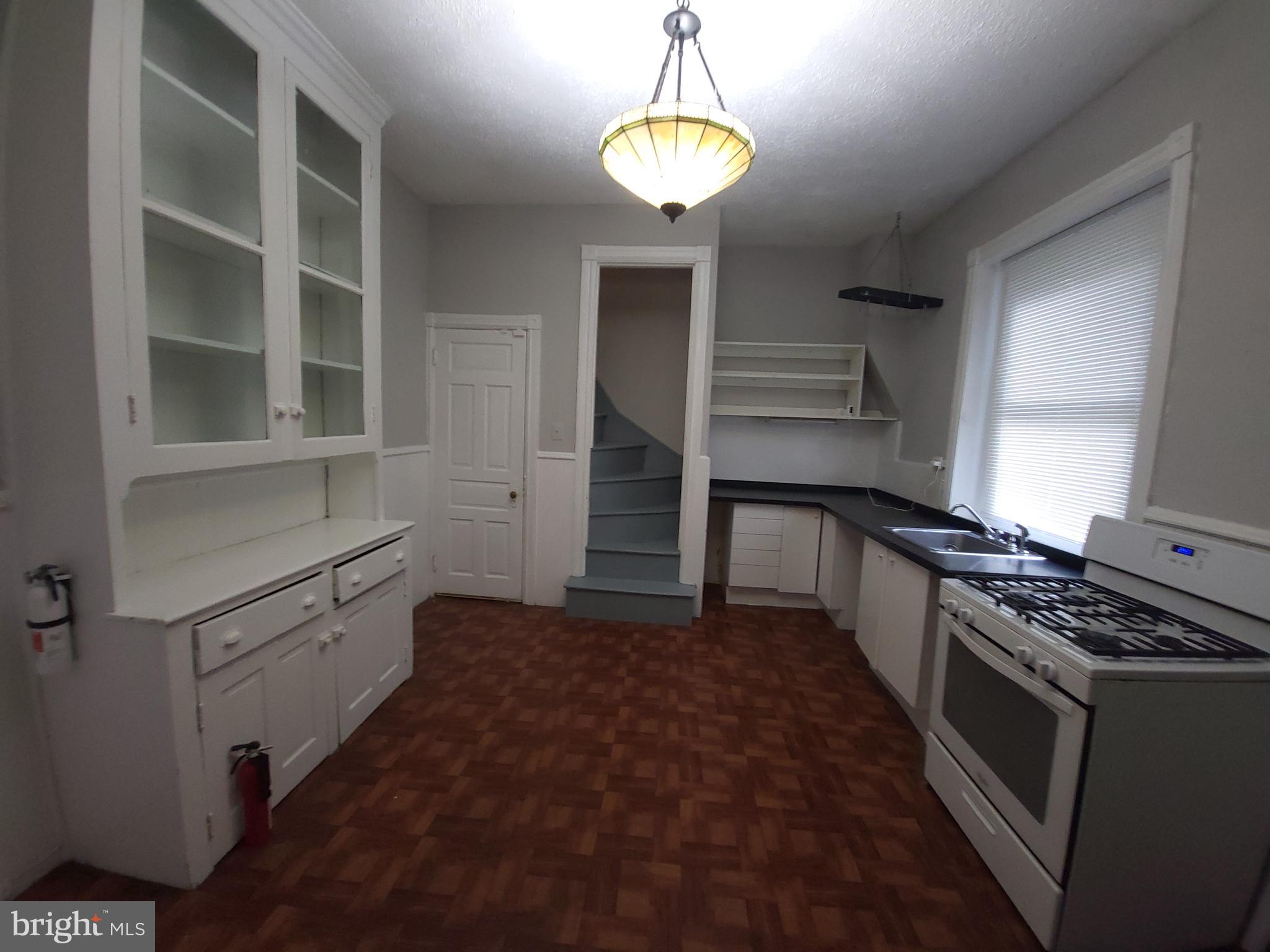 SPRUCE HILL - Residential Lease