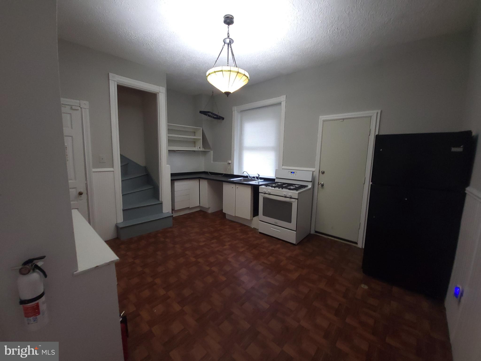 SPRUCE HILL - Residential Lease