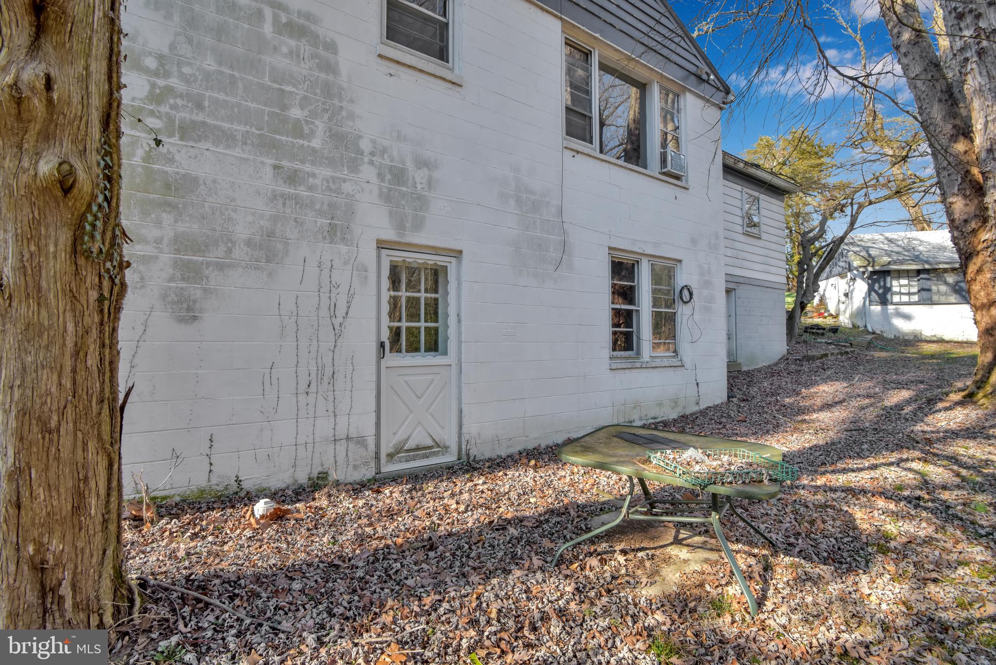 MASON NECK - Residential