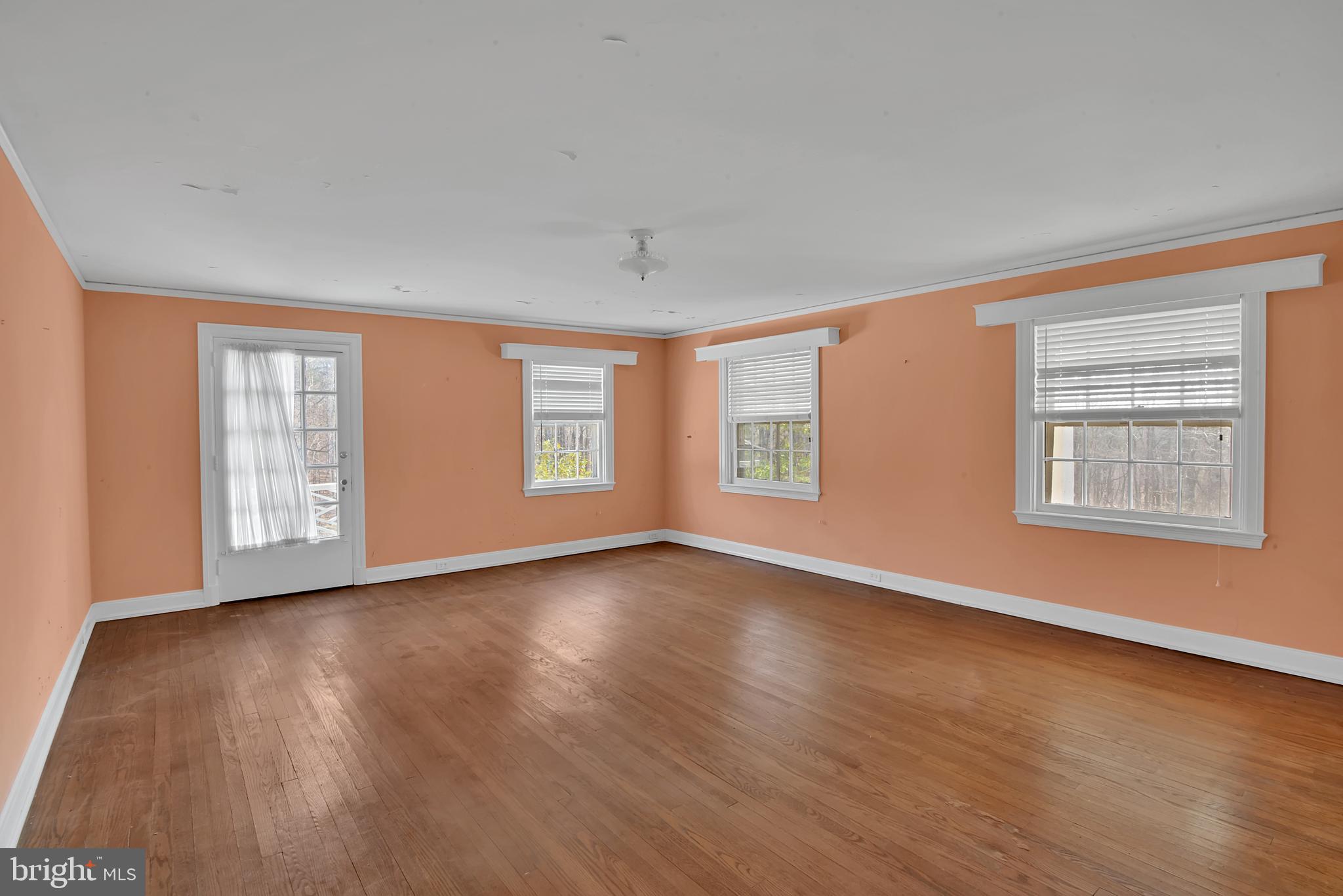 MASON NECK - Residential