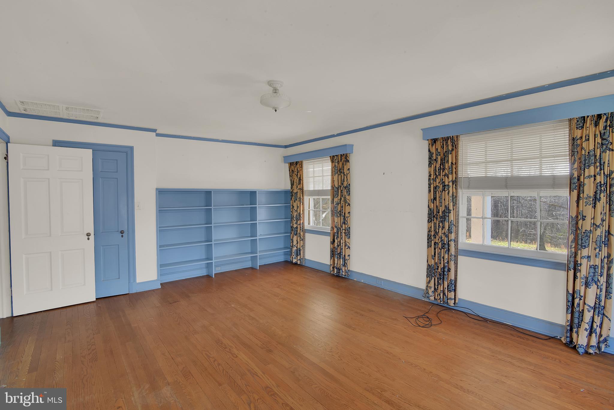 MASON NECK - Residential