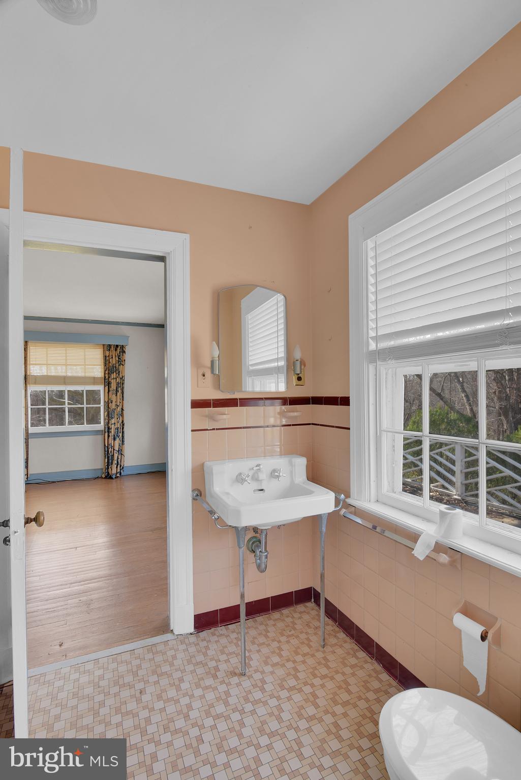 MASON NECK - Residential