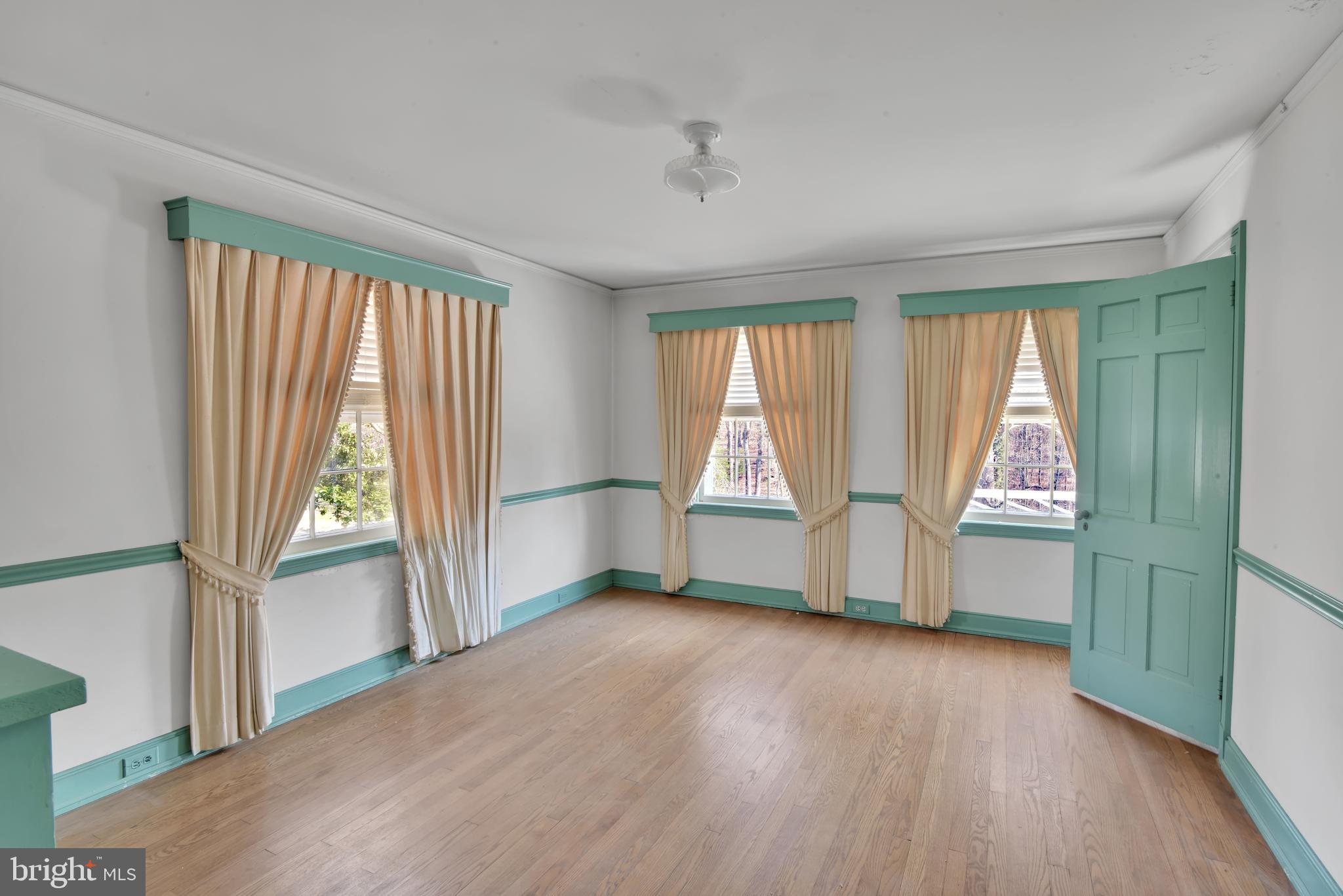 MASON NECK - Residential