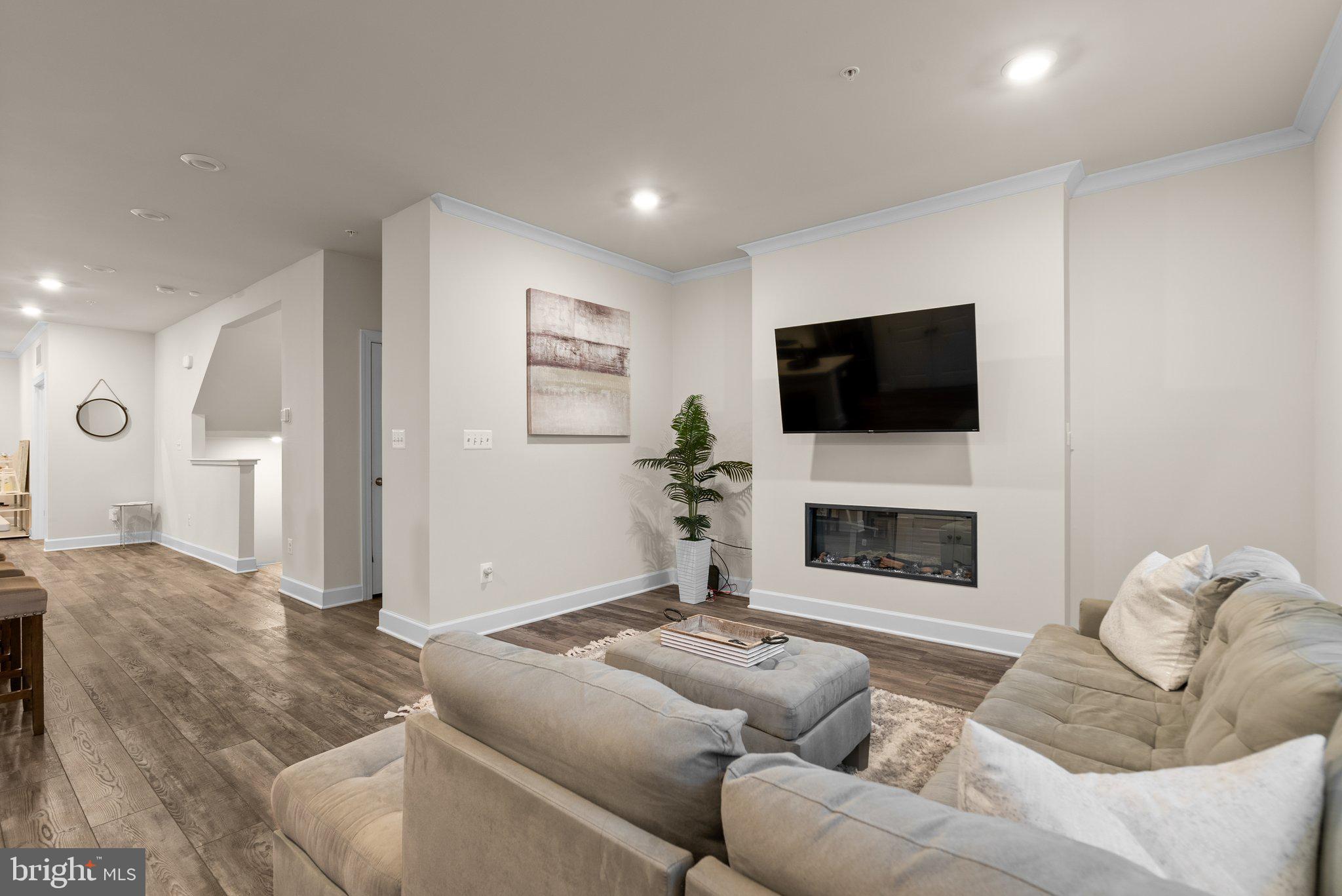 METRO WALK AT MOOREFIELD STATION - Residential