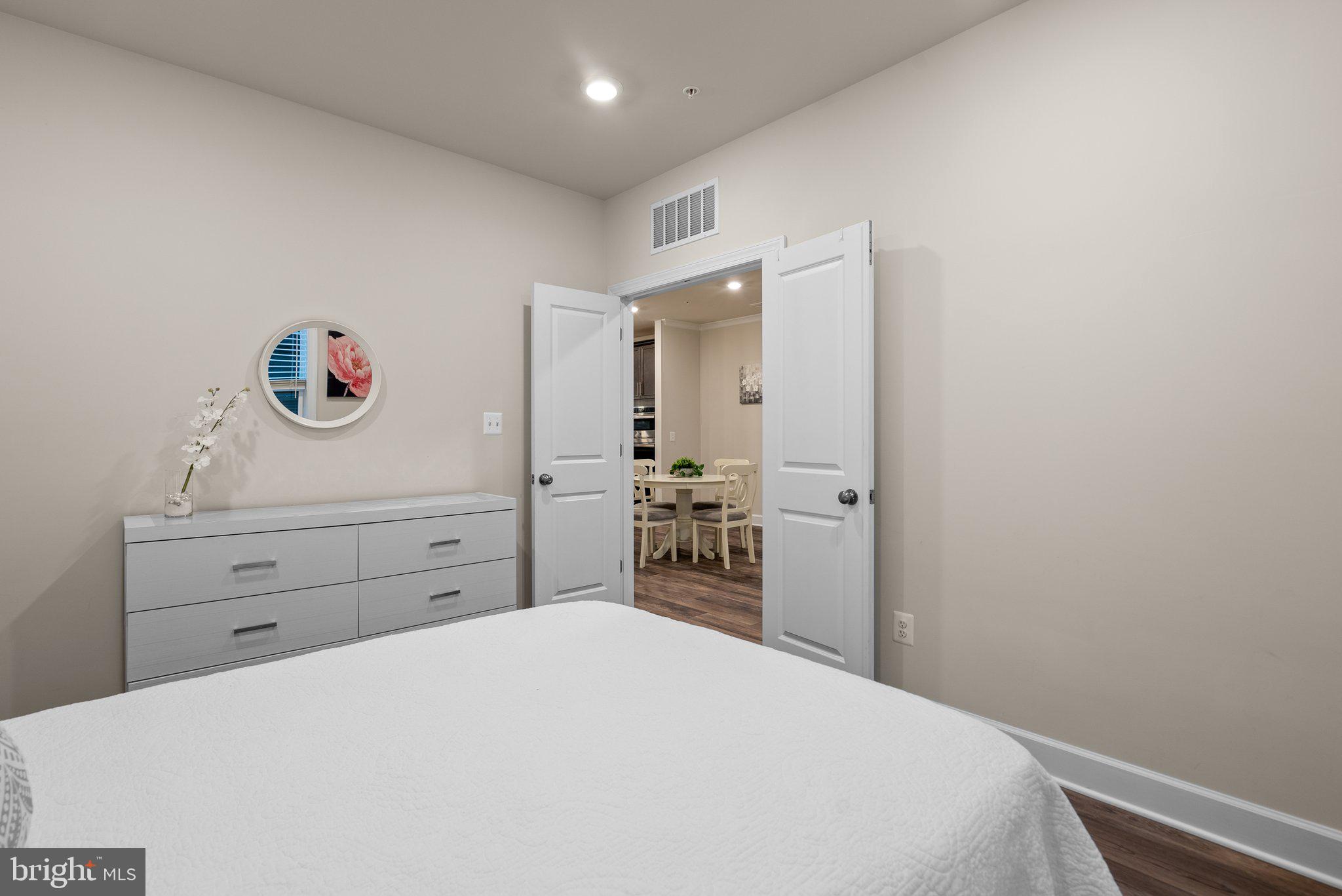METRO WALK AT MOOREFIELD STATION - Residential