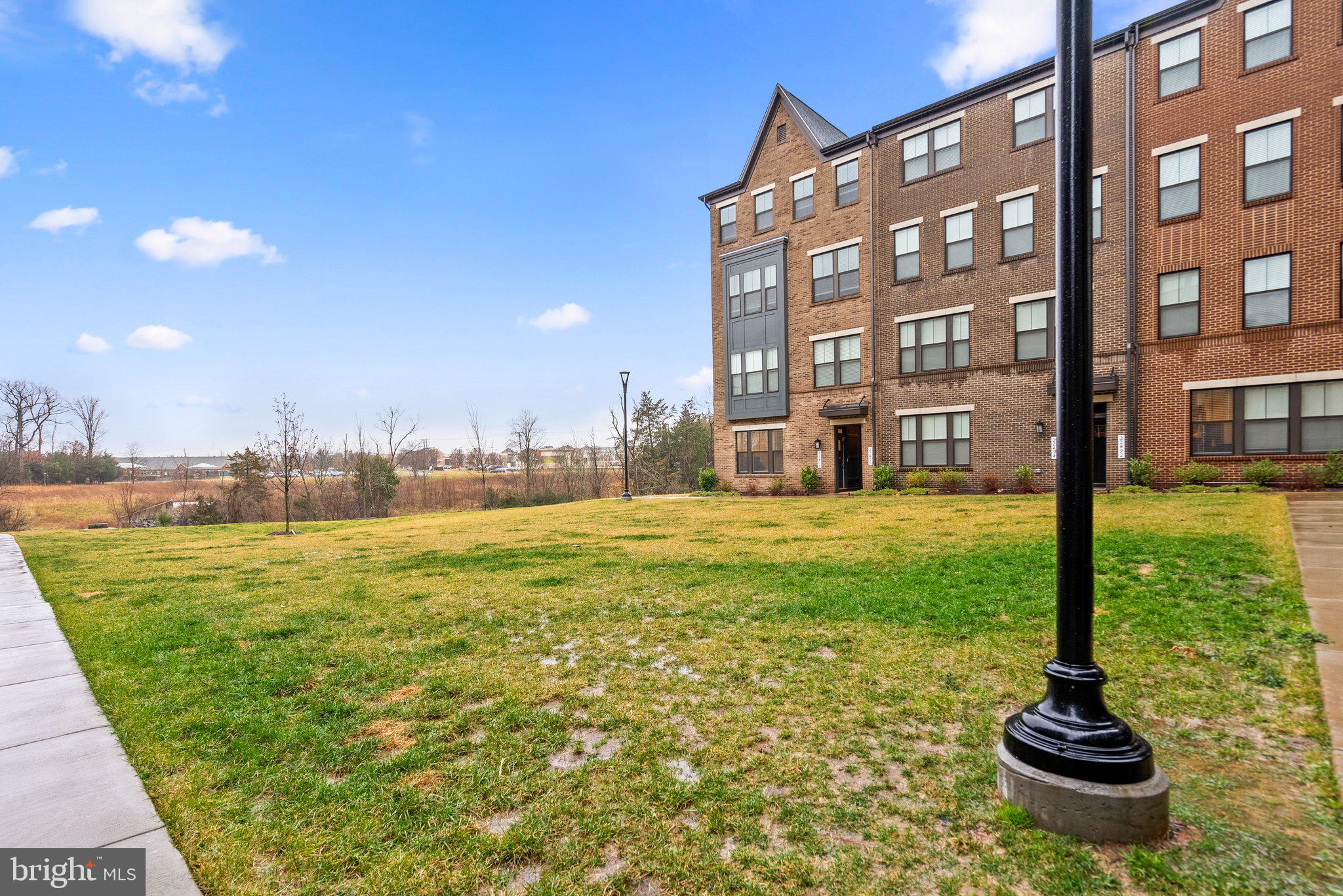 METRO WALK AT MOOREFIELD STATION - Residential