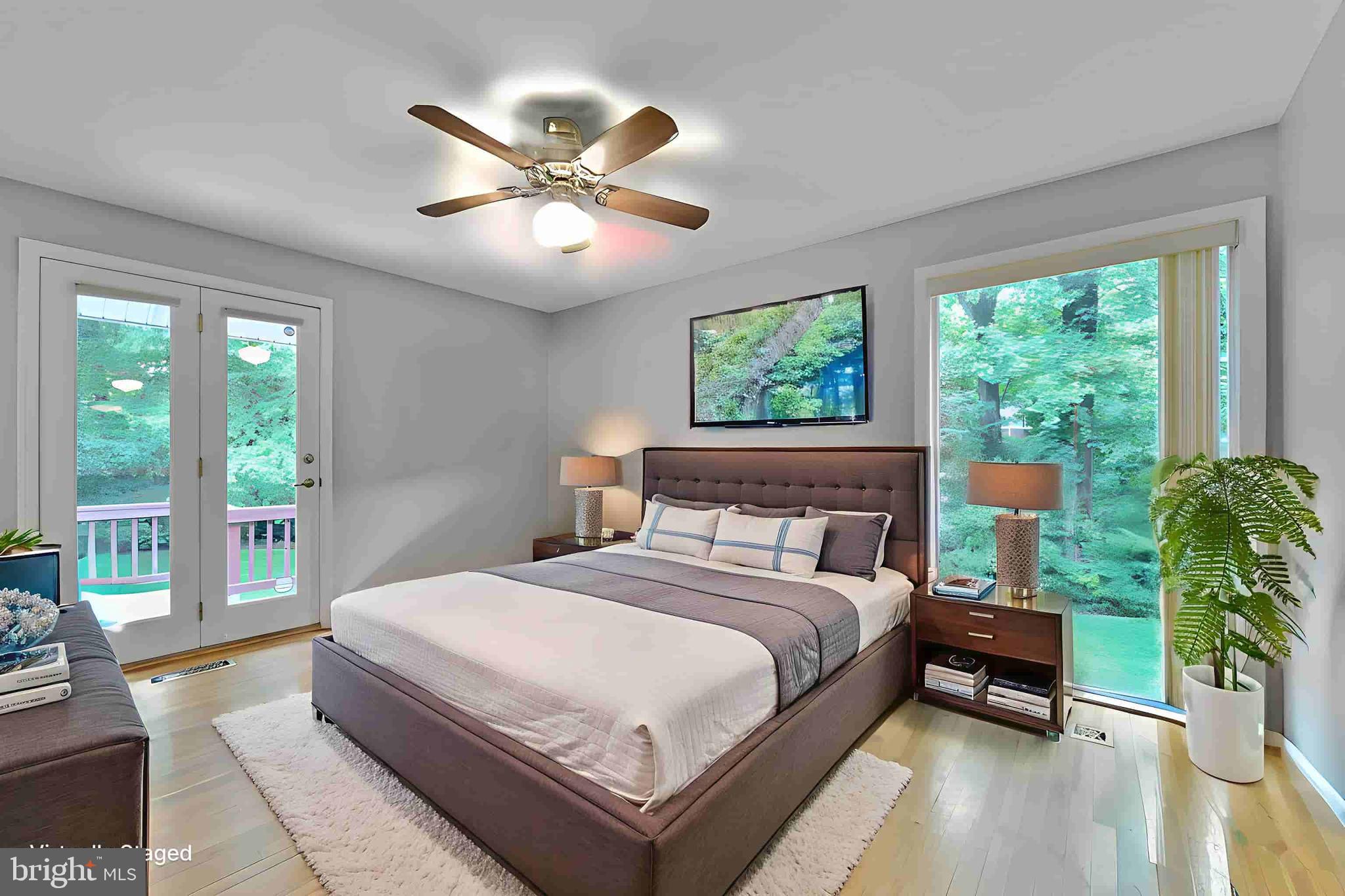 CARDEROCK SPRINGS - Residential