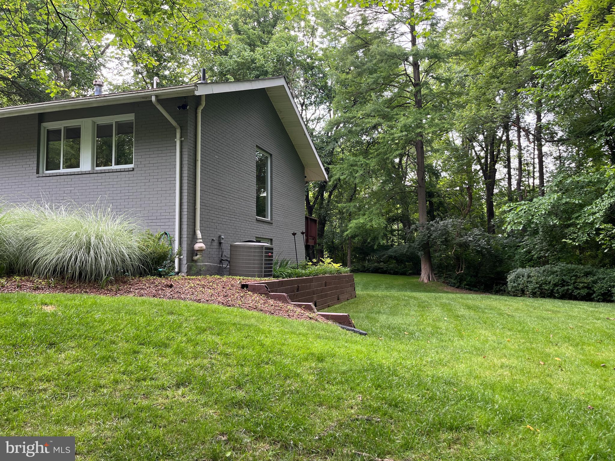 CARDEROCK SPRINGS - Residential