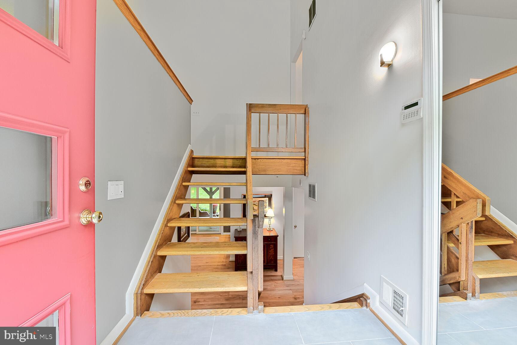 CARDEROCK SPRINGS - Residential