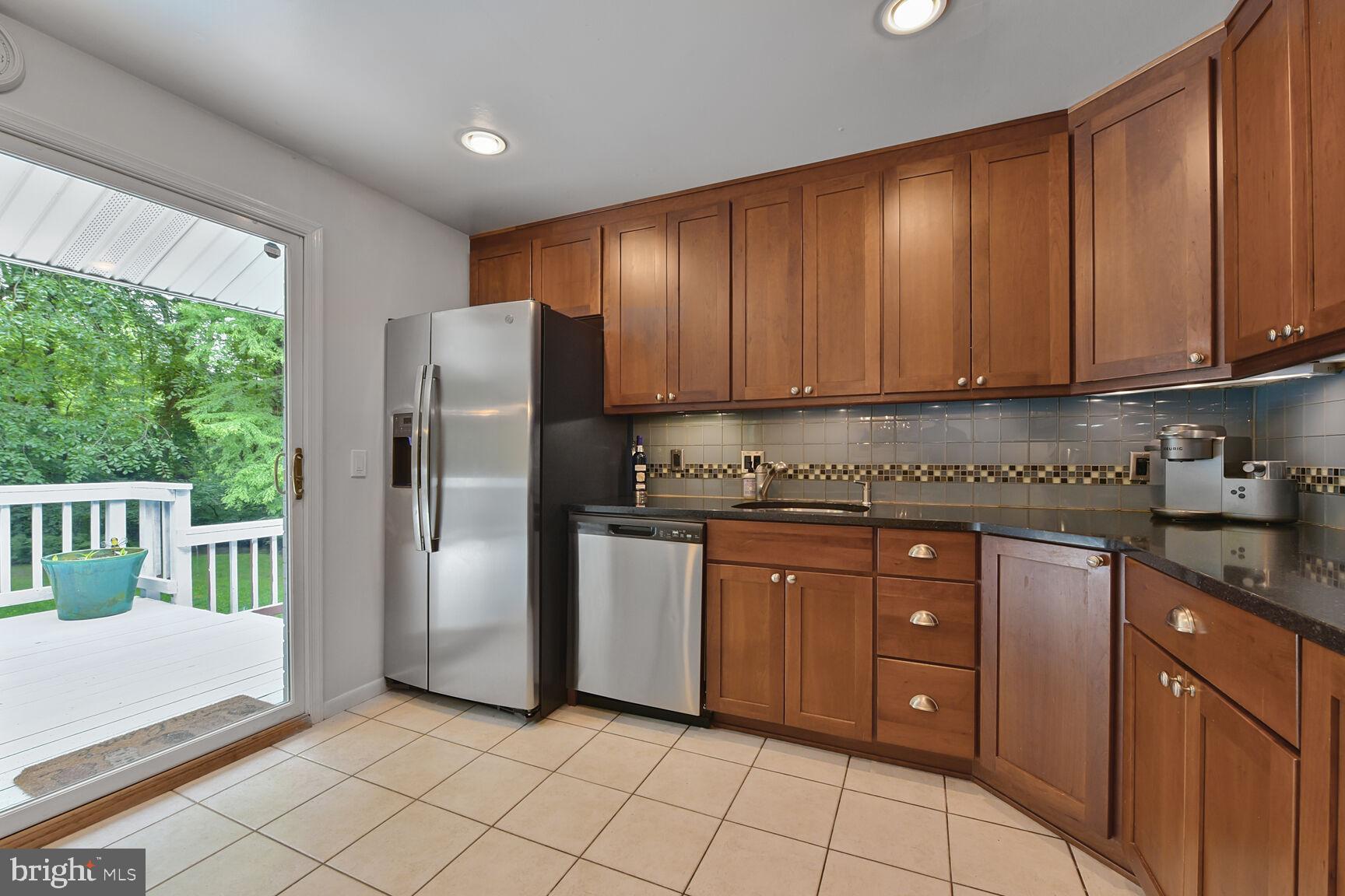 CARDEROCK SPRINGS - Residential