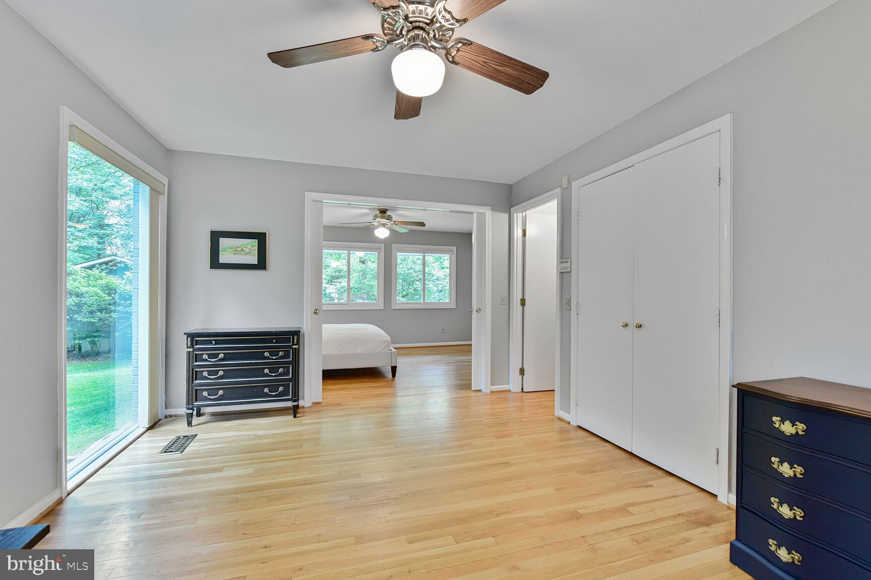 CARDEROCK SPRINGS - Residential