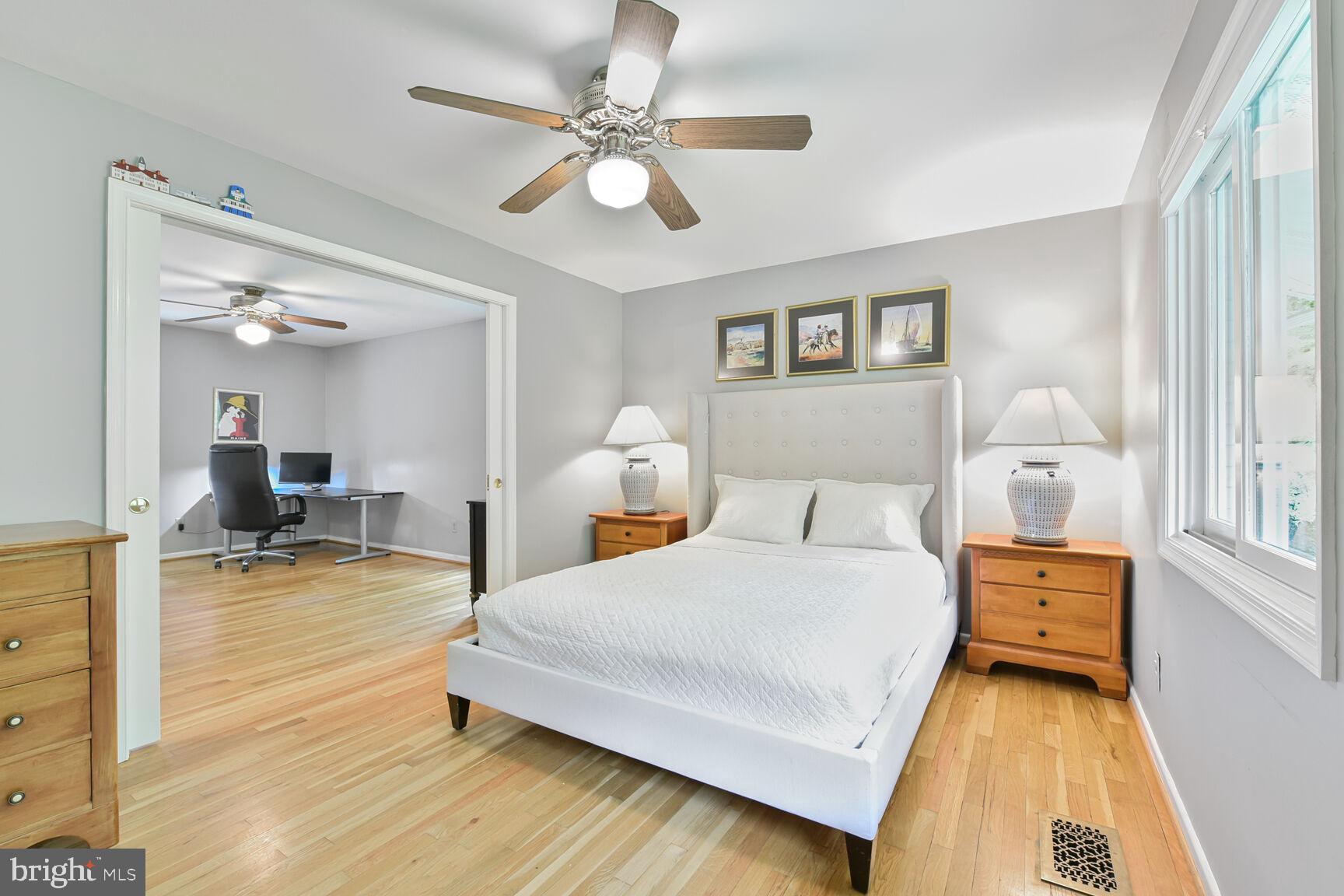 CARDEROCK SPRINGS - Residential