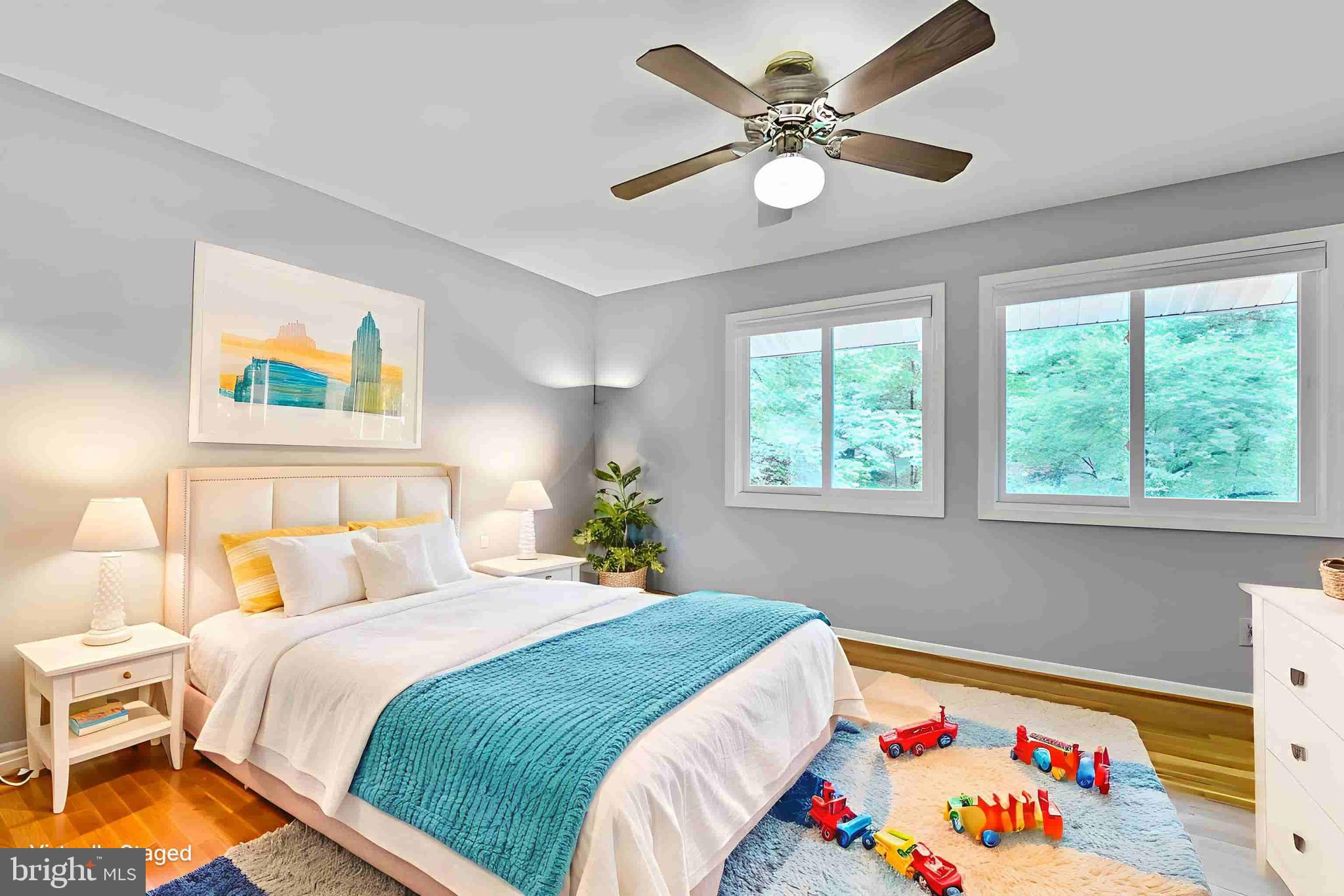 CARDEROCK SPRINGS - Residential