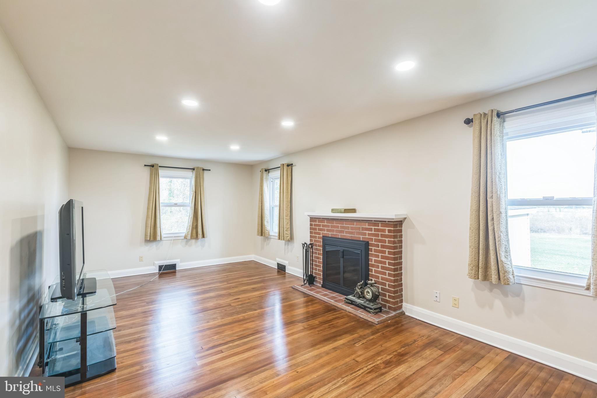 GREENSPRING VALLEY - Residential