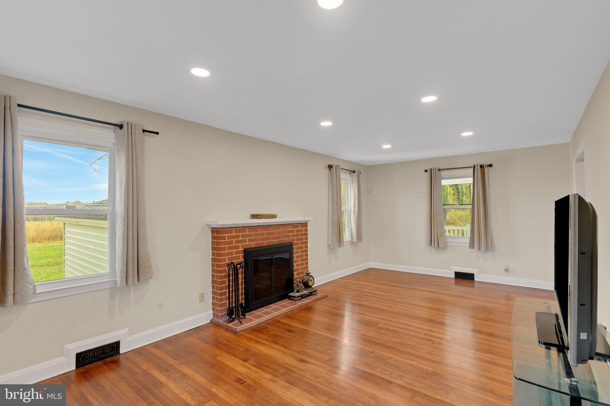GREENSPRING VALLEY - Residential