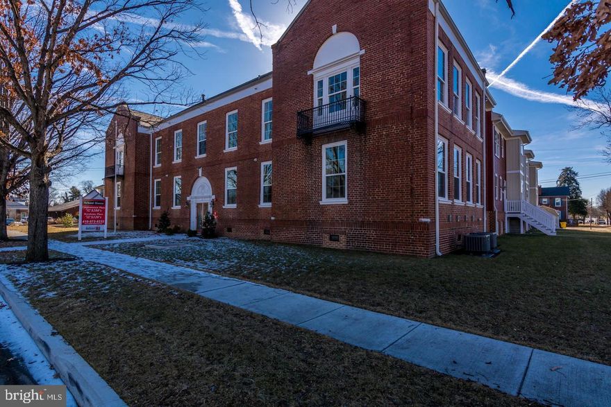 This is Unit 4, top floor! Spacious and elegant, this one of a kind floor plans offer a piece of history coupled with the style and elegance of a Baldwin home. The one room 1800's school house is the heart of this building. Features high ceilings, modern kitchens and baths, gorgeous laminate hardwood floors throughout, as well as private parking. This is 1 bedroom, 1 den 2 full bath condo.
Photos are Virtual staged for ideas.