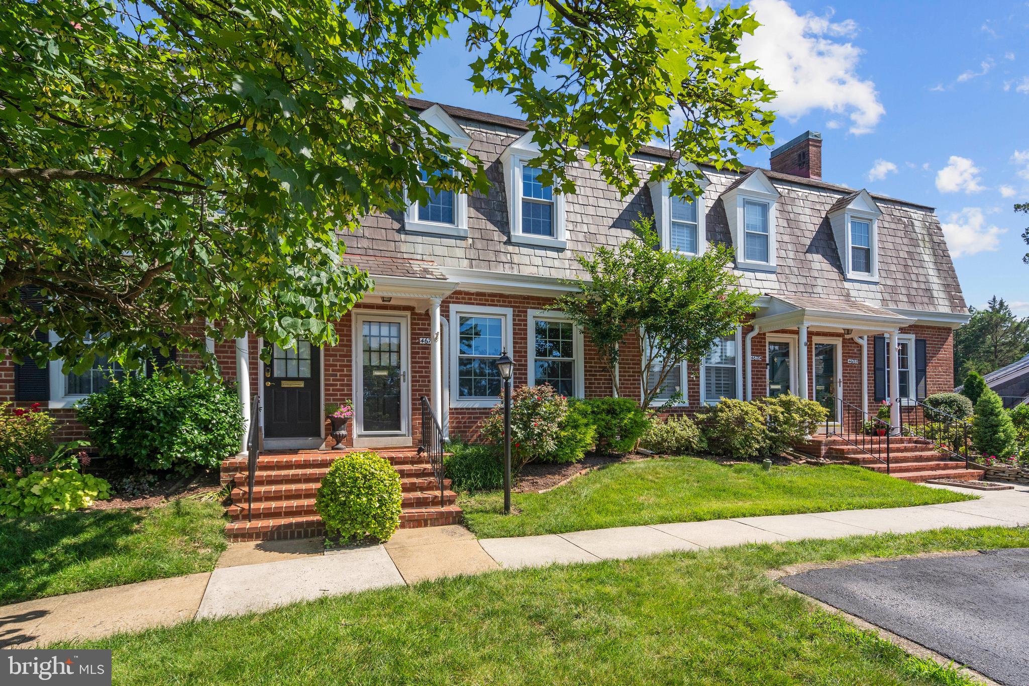 FAIRLINGTON MEADOWS - Residential Lease