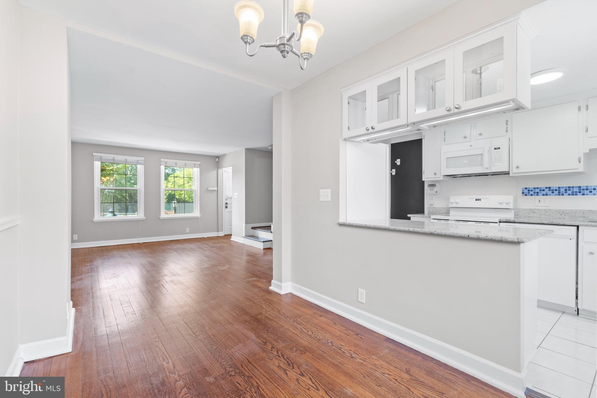 FAIRLINGTON MEADOWS - Residential Lease