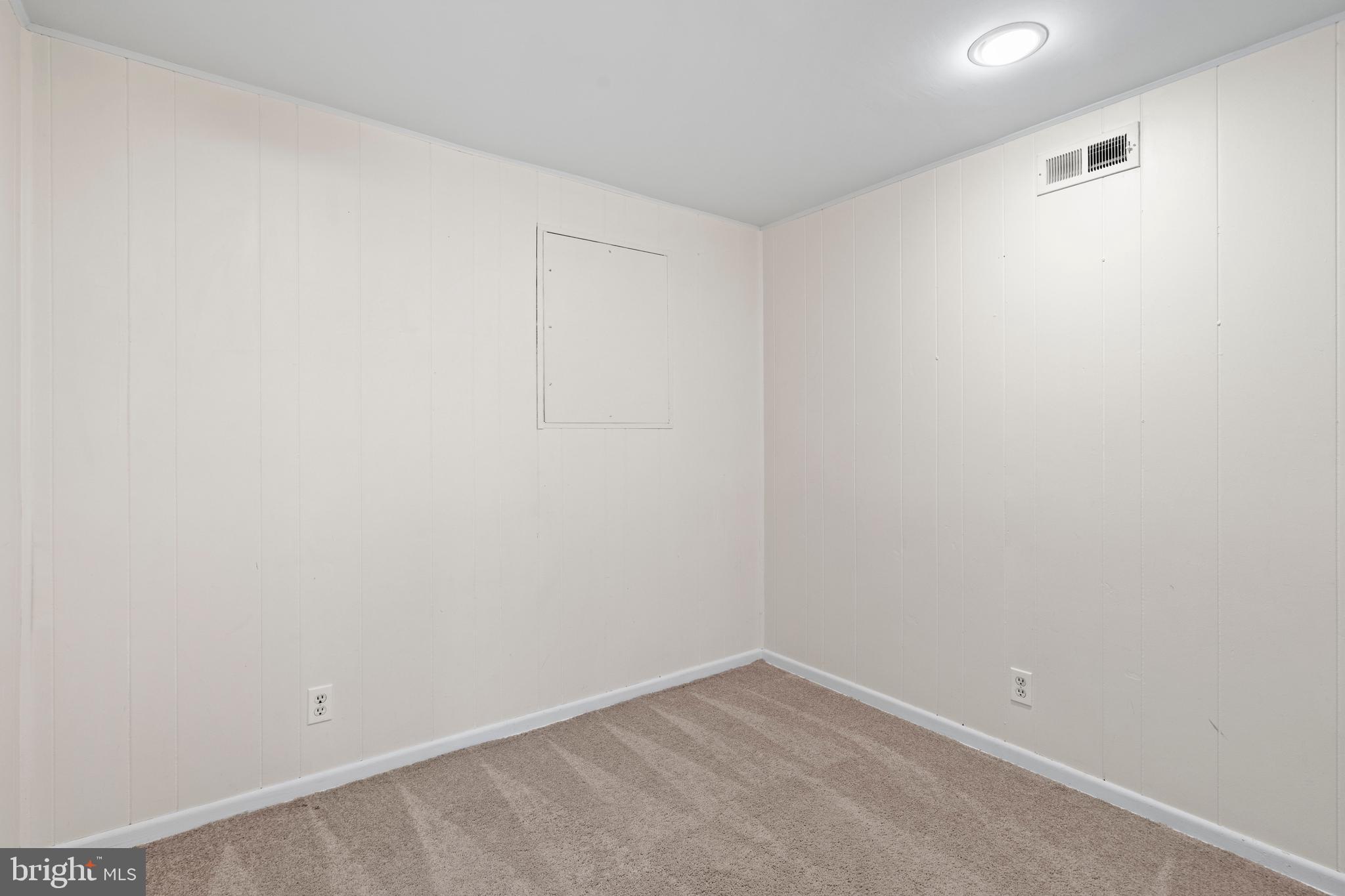 FAIRLINGTON MEADOWS - Residential Lease