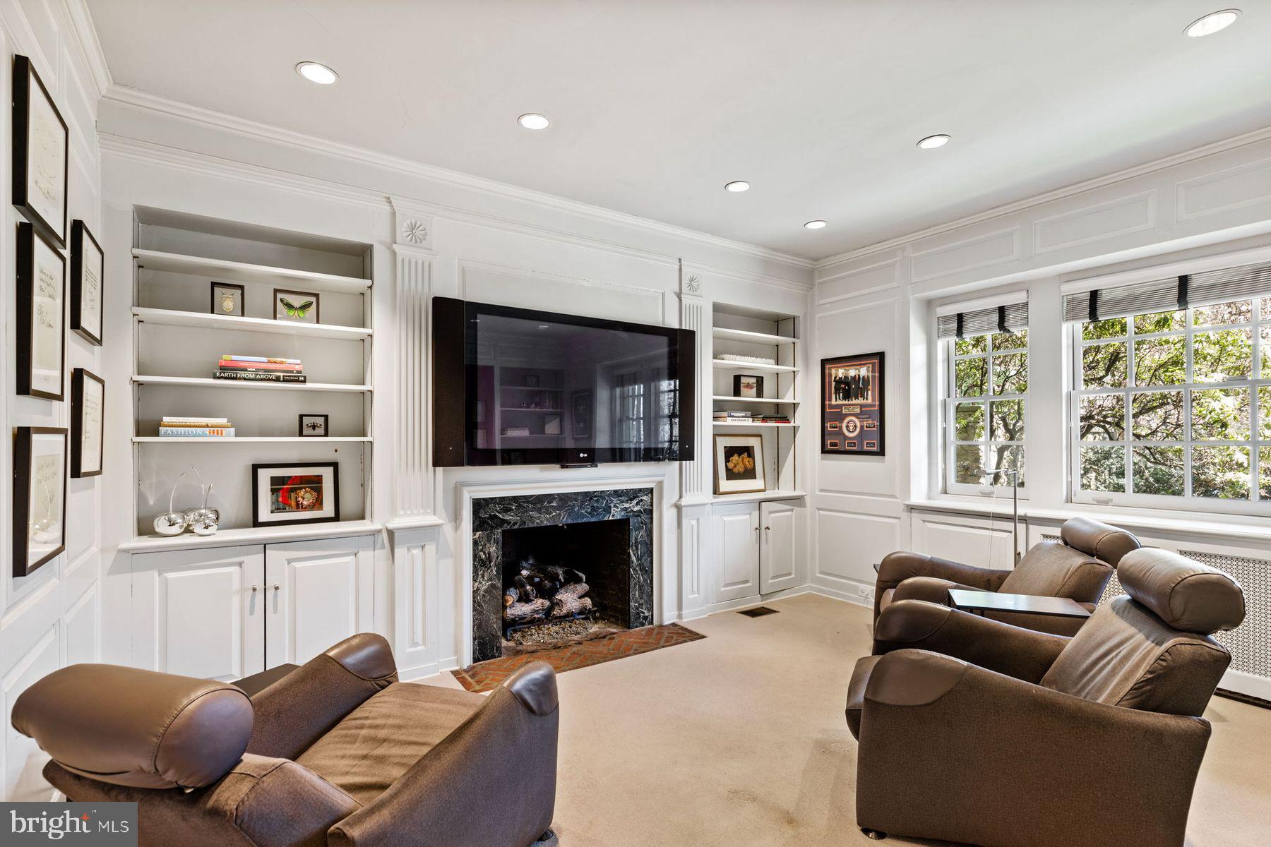 PHILADELPHIA (NORTHWEST) - Residential