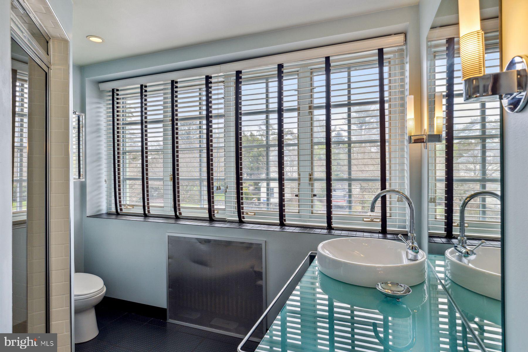 PHILADELPHIA (NORTHWEST) - Residential