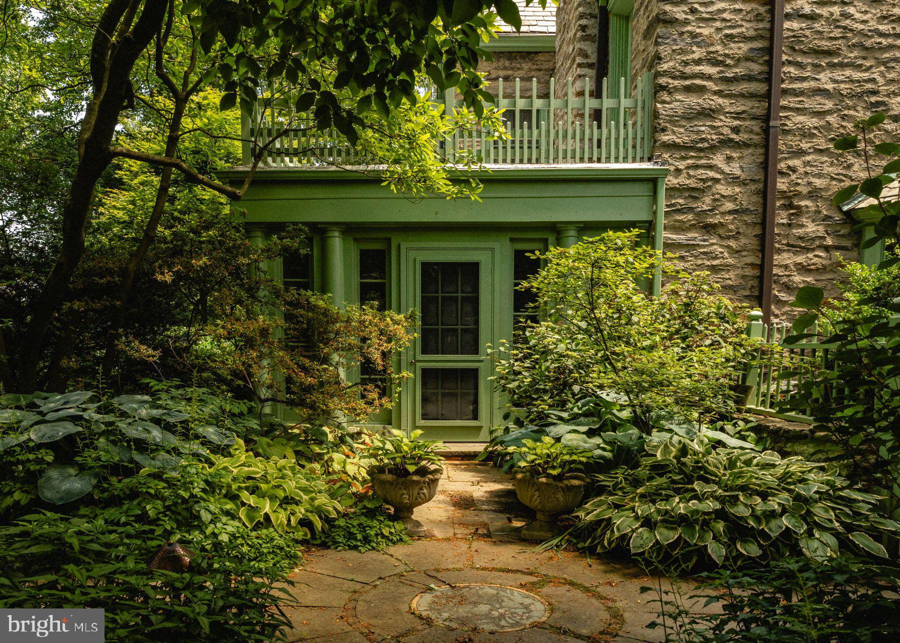 PHILADELPHIA (NORTHWEST) - Residential