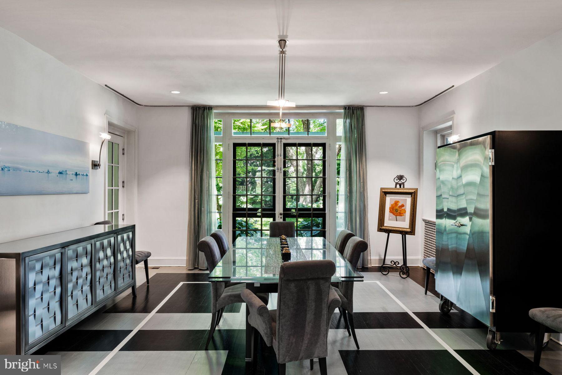 PHILADELPHIA (NORTHWEST) - Residential