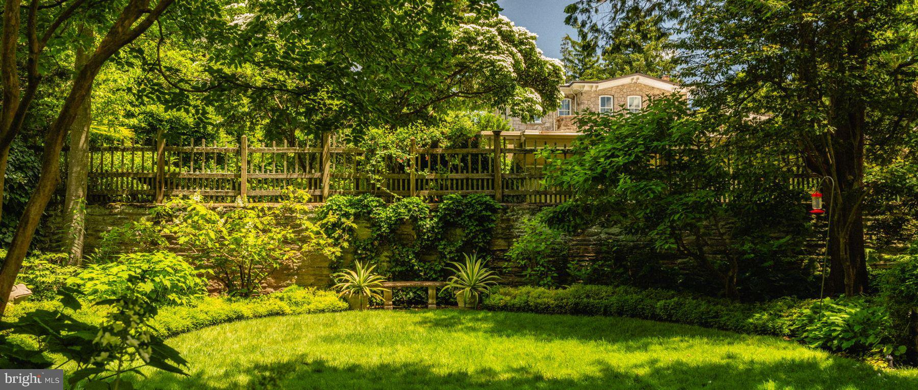 PHILADELPHIA (NORTHWEST) - Residential