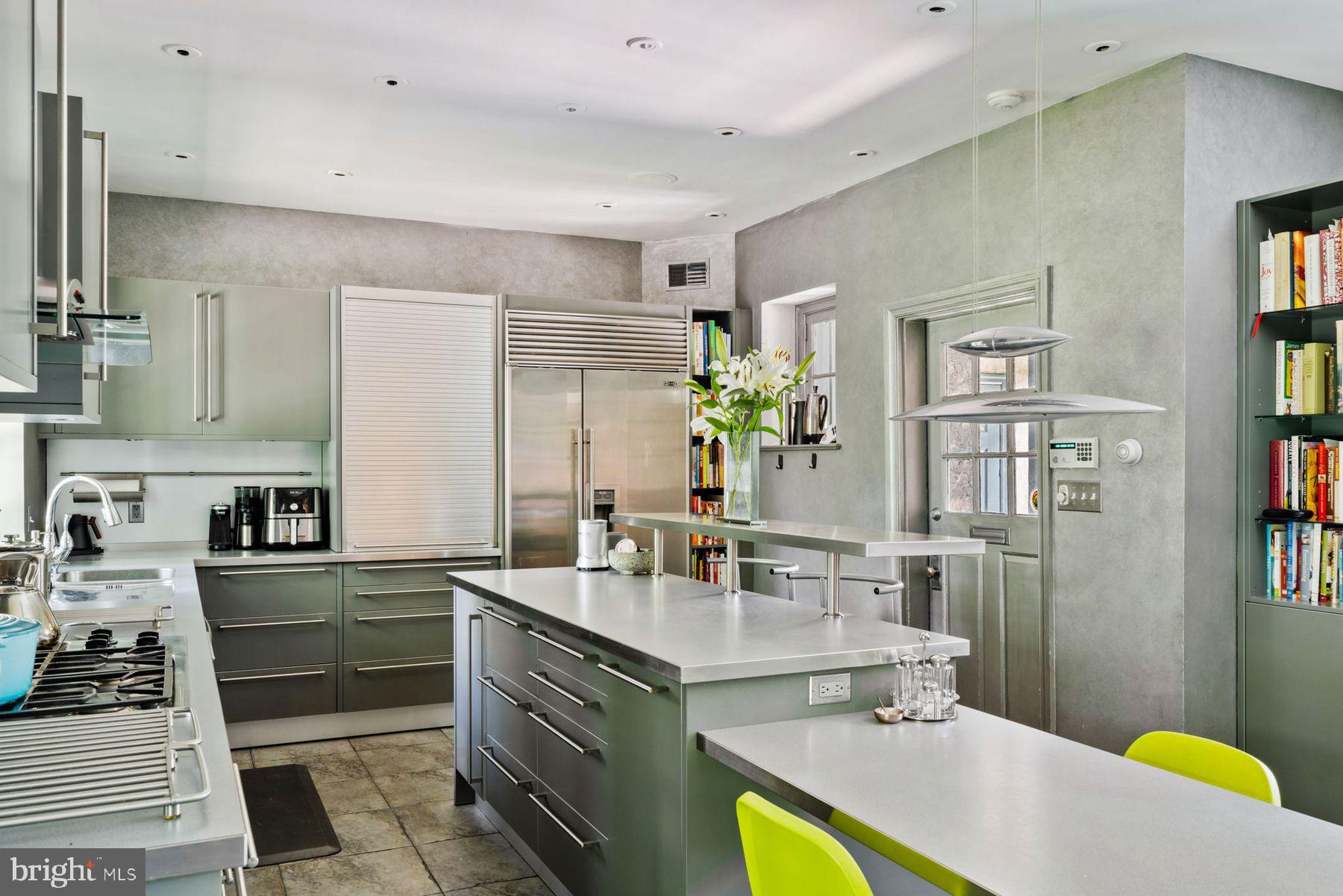 PHILADELPHIA (NORTHWEST) - Residential