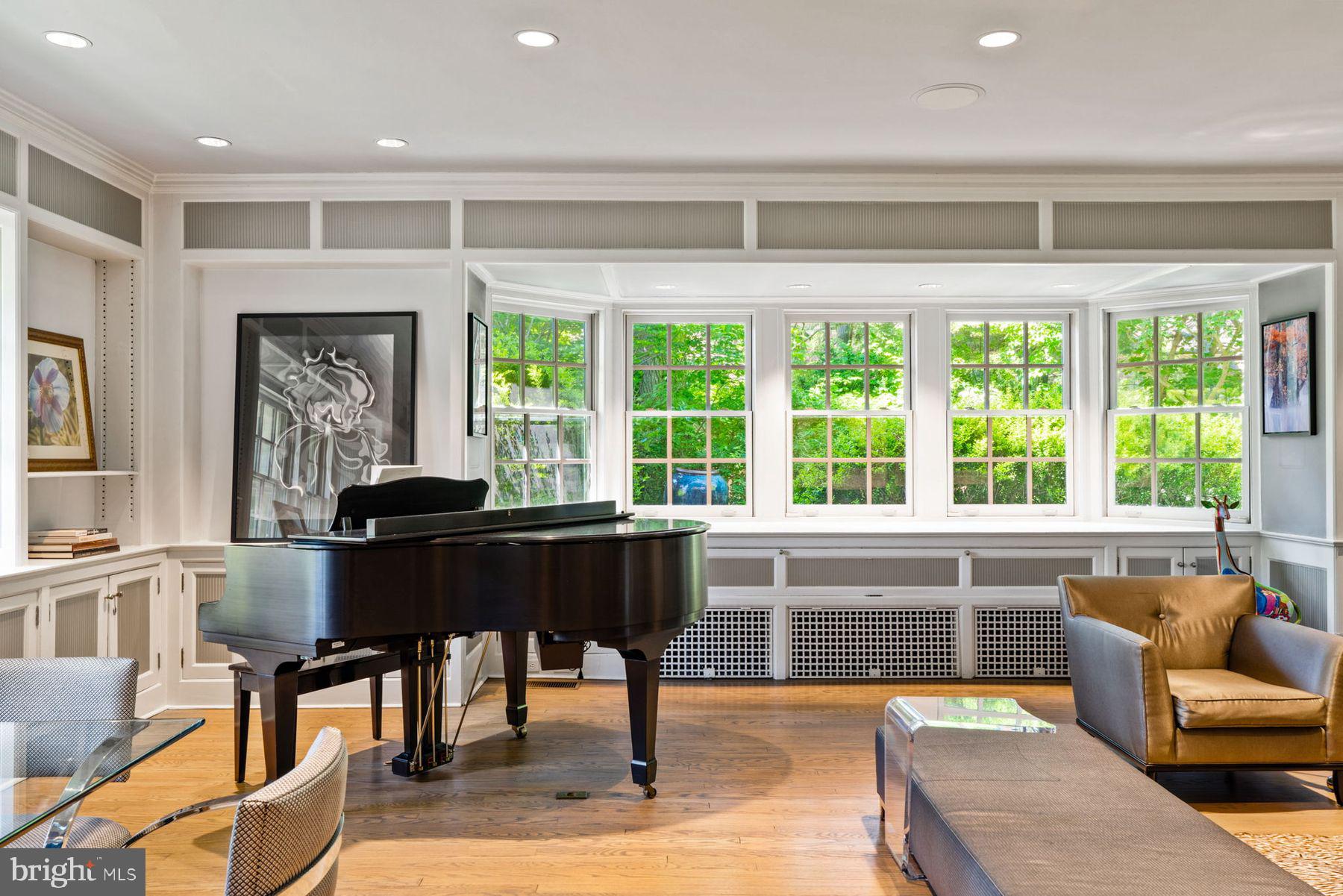 PHILADELPHIA (NORTHWEST) - Residential