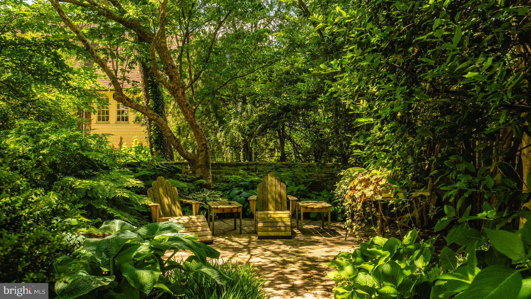 PHILADELPHIA (NORTHWEST) - Residential