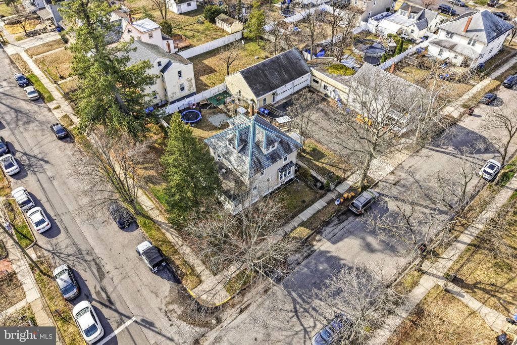 Photo of 300 Delaware Ave, RIVERSIDE, NJ 08075 (MLS # NJBL2107284)