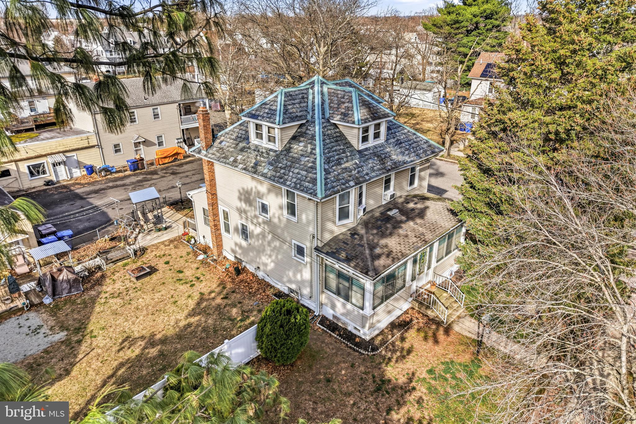 300 DELAWARE AVE