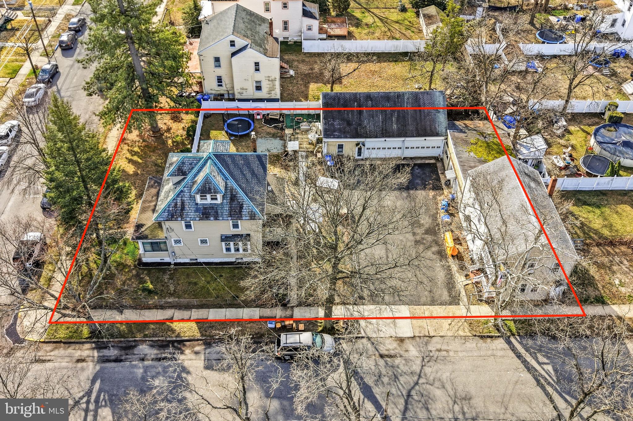300 DELAWARE AVE