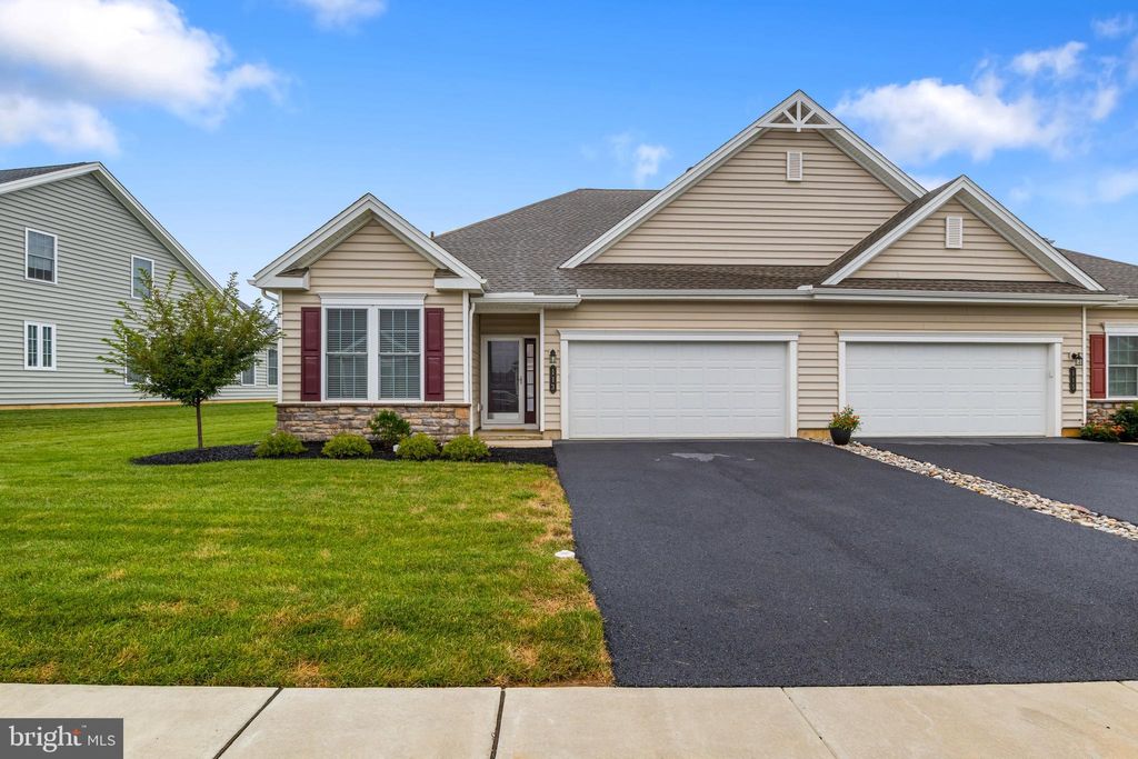 Photo of 113 Garrison Drive, EAST PETERSBURG, PA 17520 (MLS # PALA2073712)
