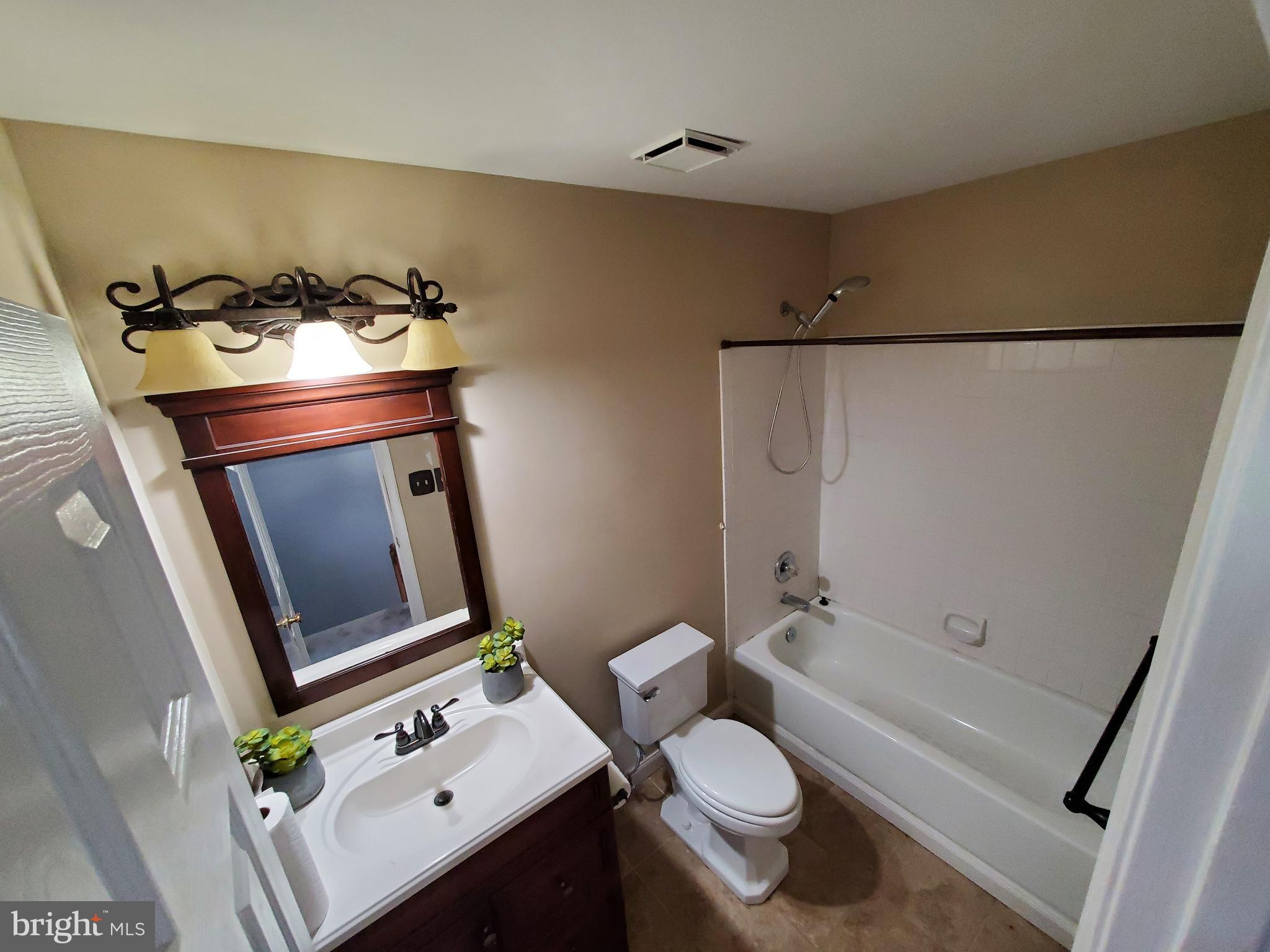 SOUTH ADDISON HGHTS TOWN - Residential