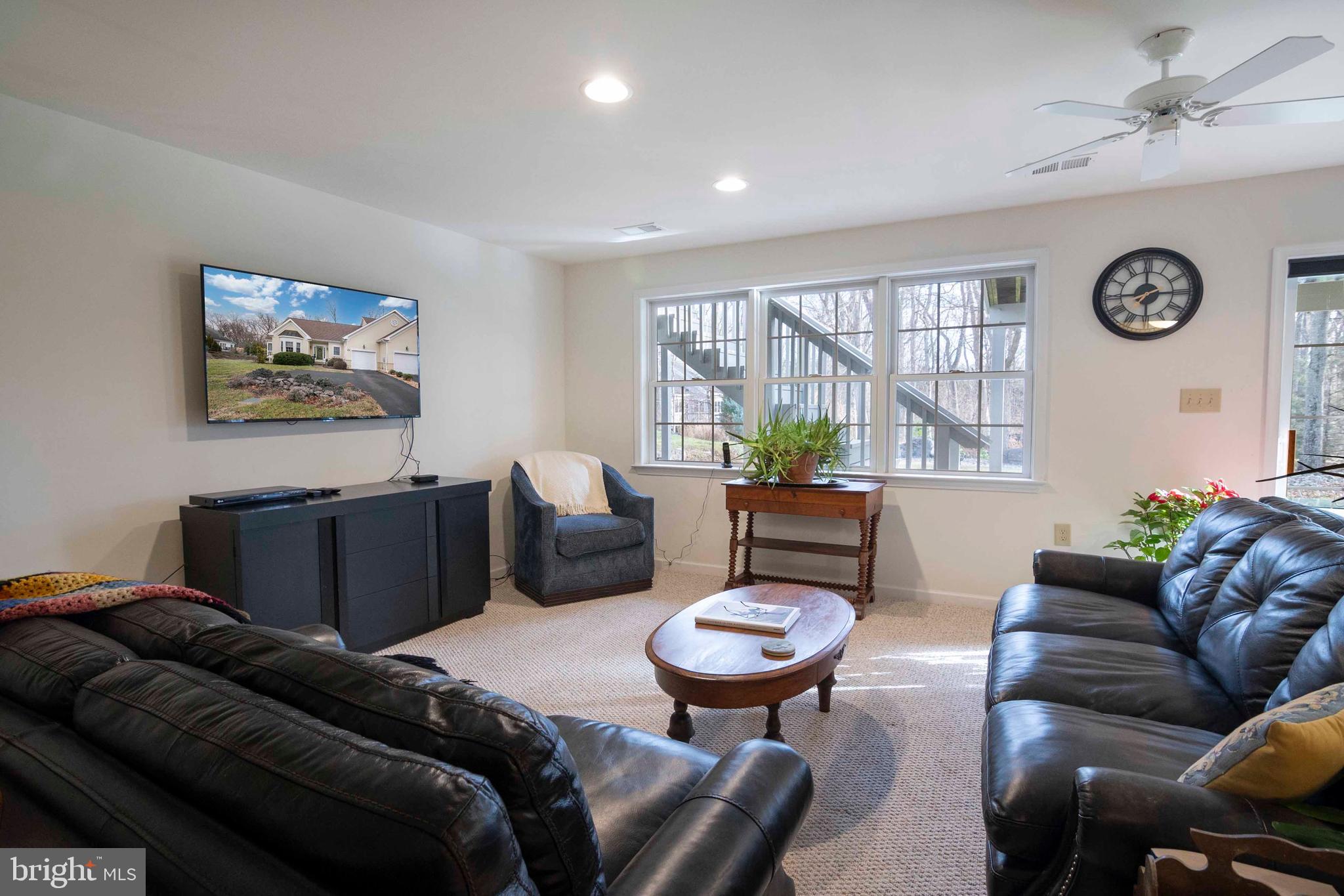 FERNBANK - Residential