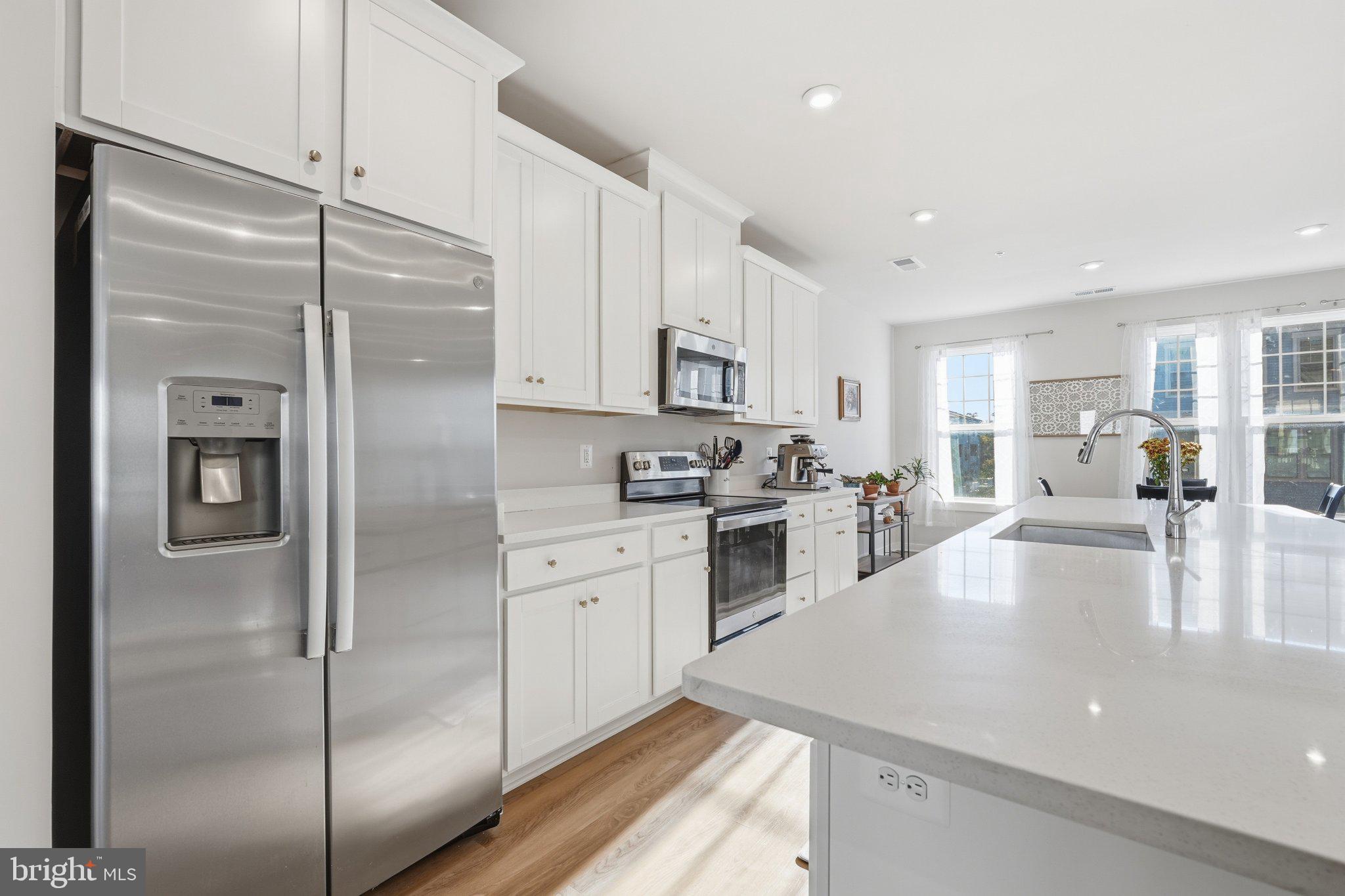219 PARK CENTRAL TERRACE B
