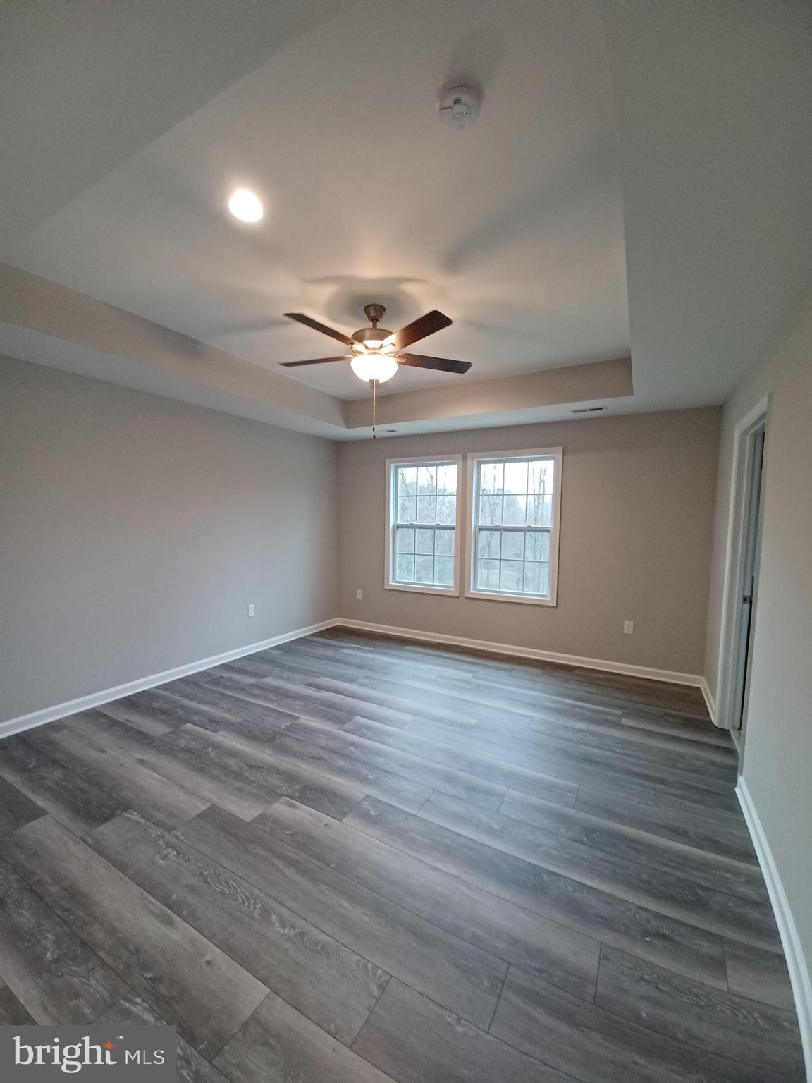 MIDDLE CREEK MANOR - Residential