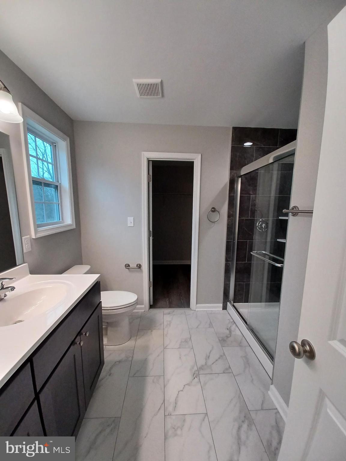 MIDDLE CREEK MANOR - Residential