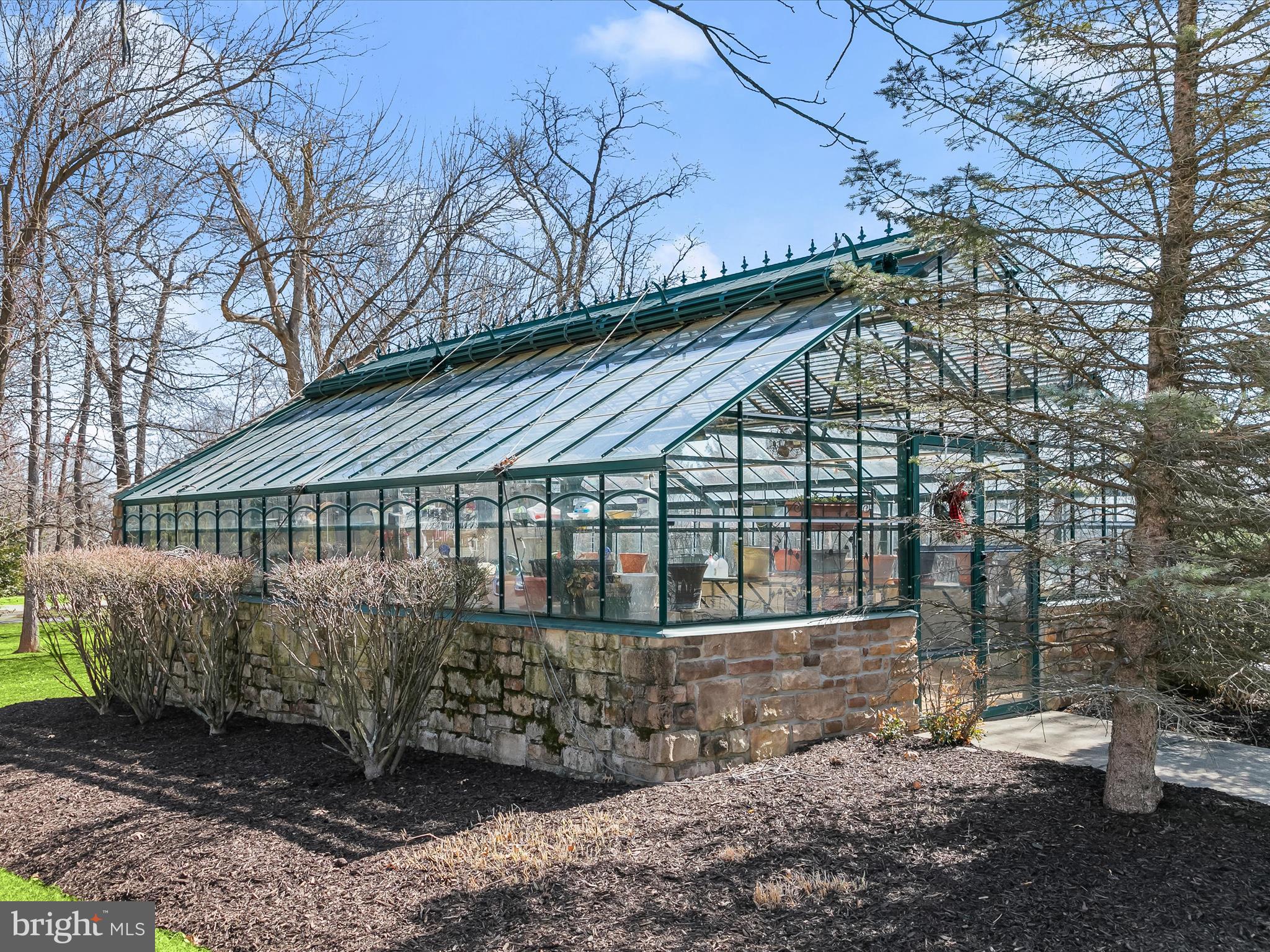 WYNDHAM COMMON - Residential