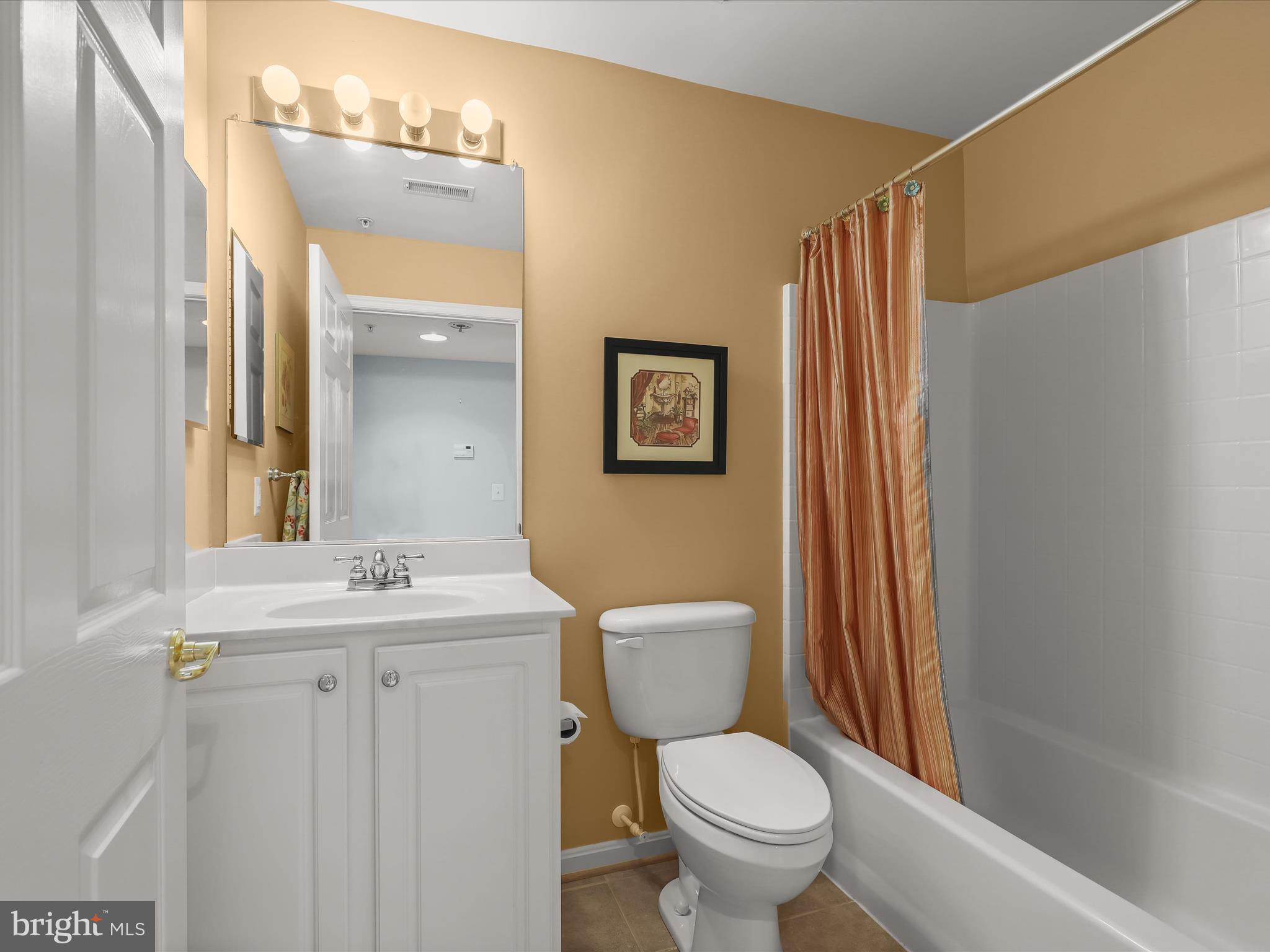 WYNDHAM COMMON - Residential